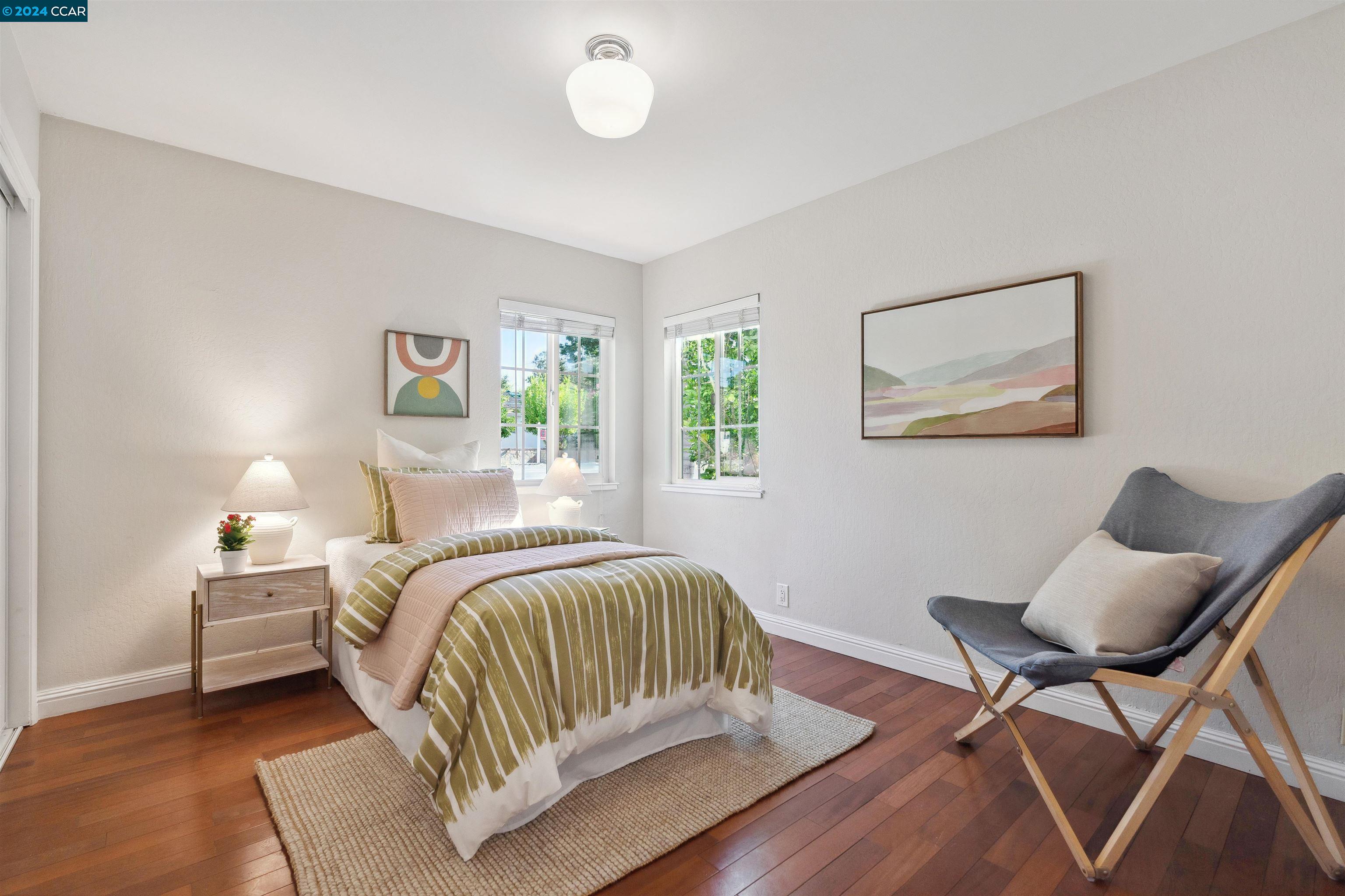 2 James Ct