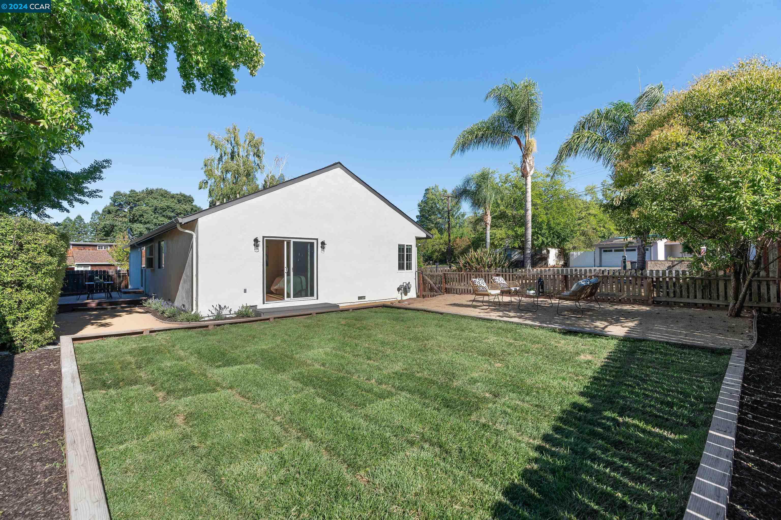2 James Ct