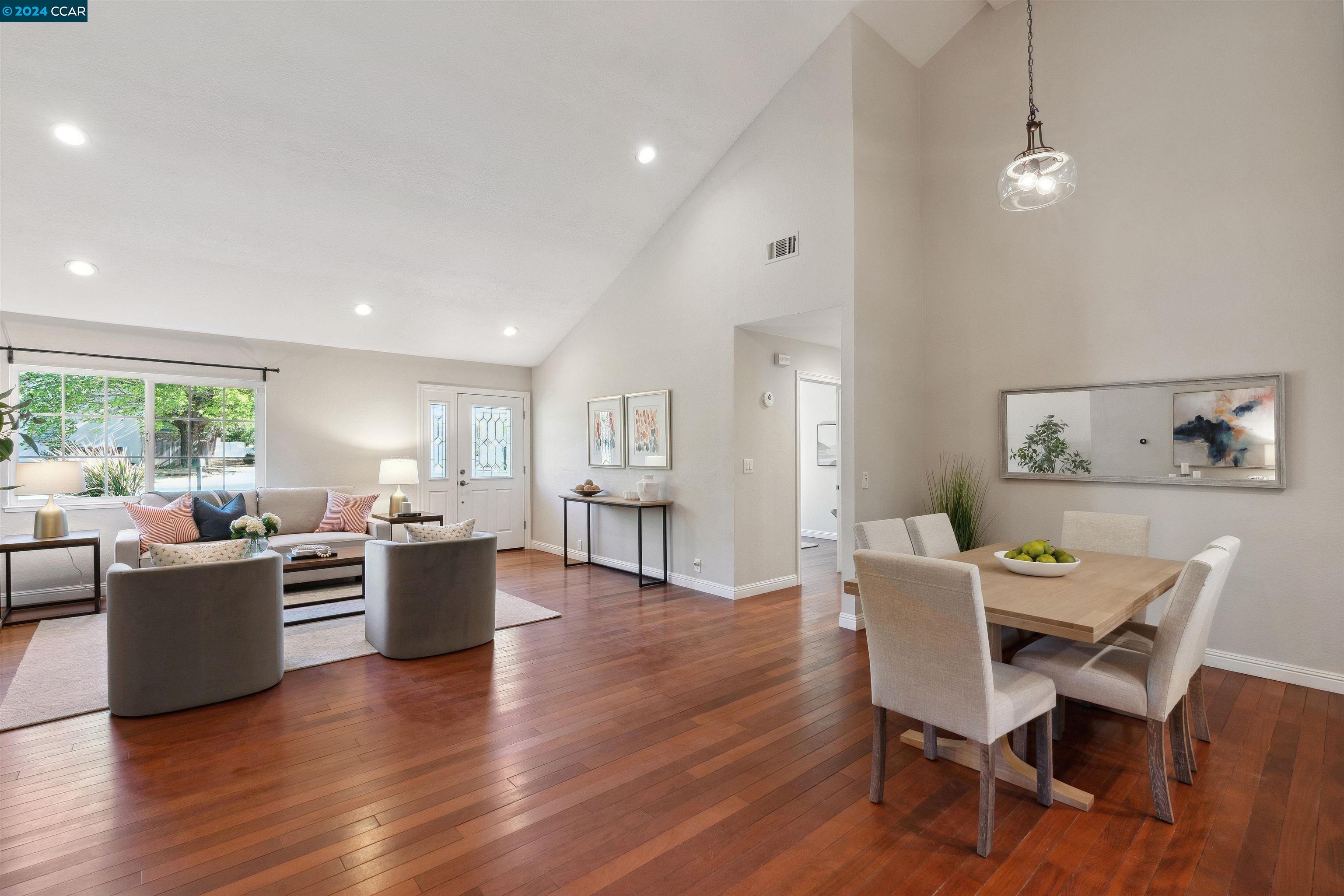 2 James Ct
