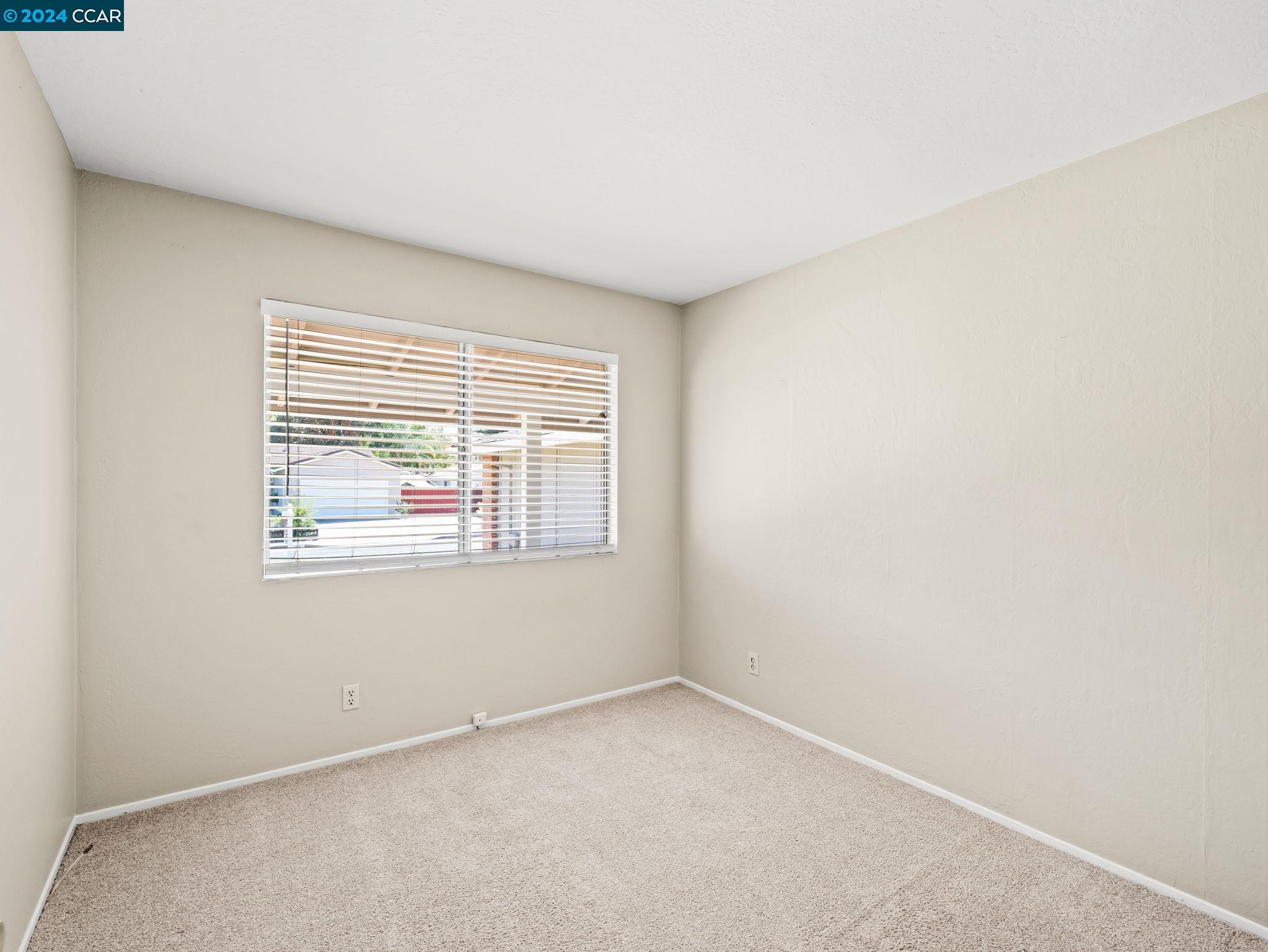 5541 Louisiana Dr