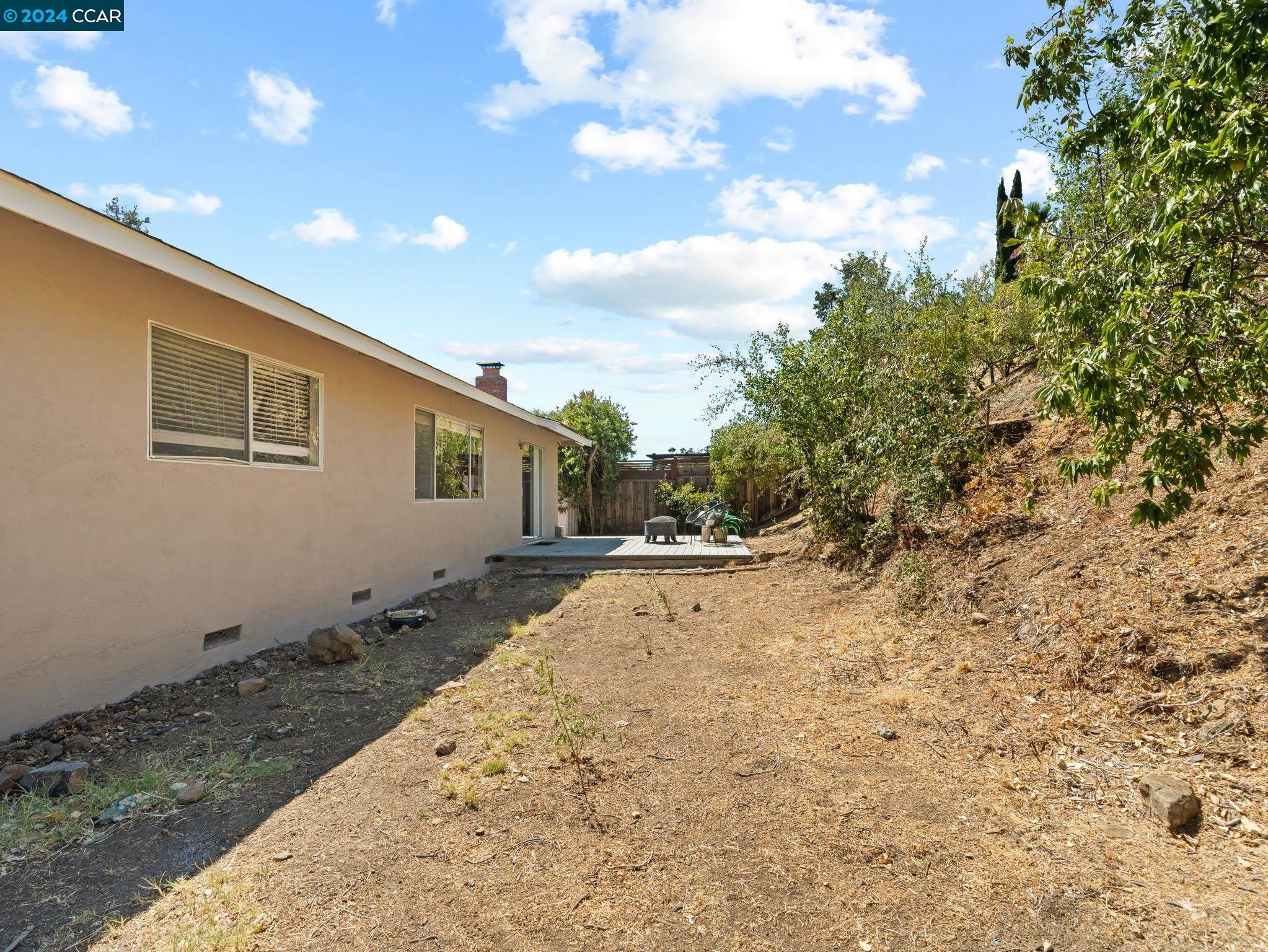 5541 Louisiana Dr