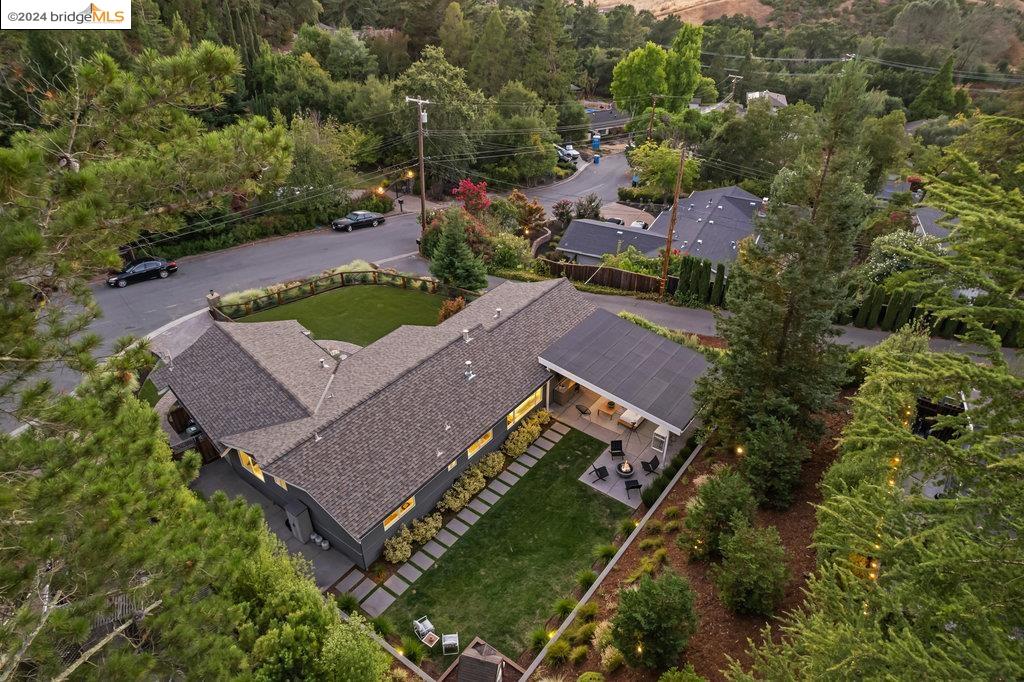 348 Shire Oaks Ct