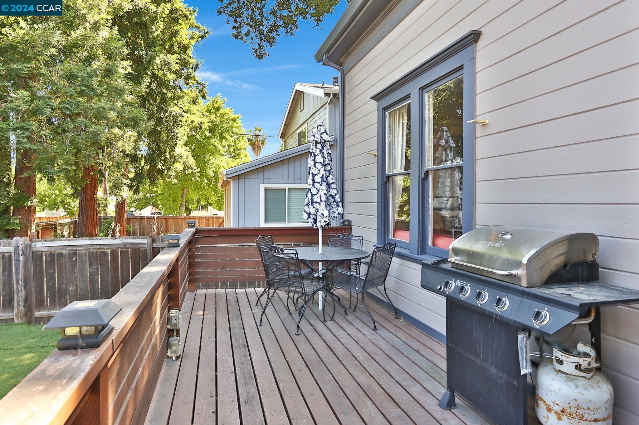 423 Allen Street