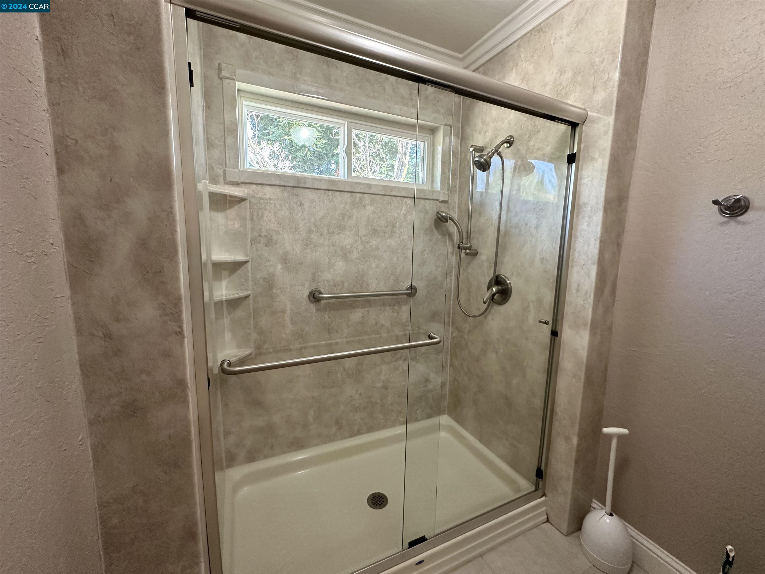 16 Swan Ct