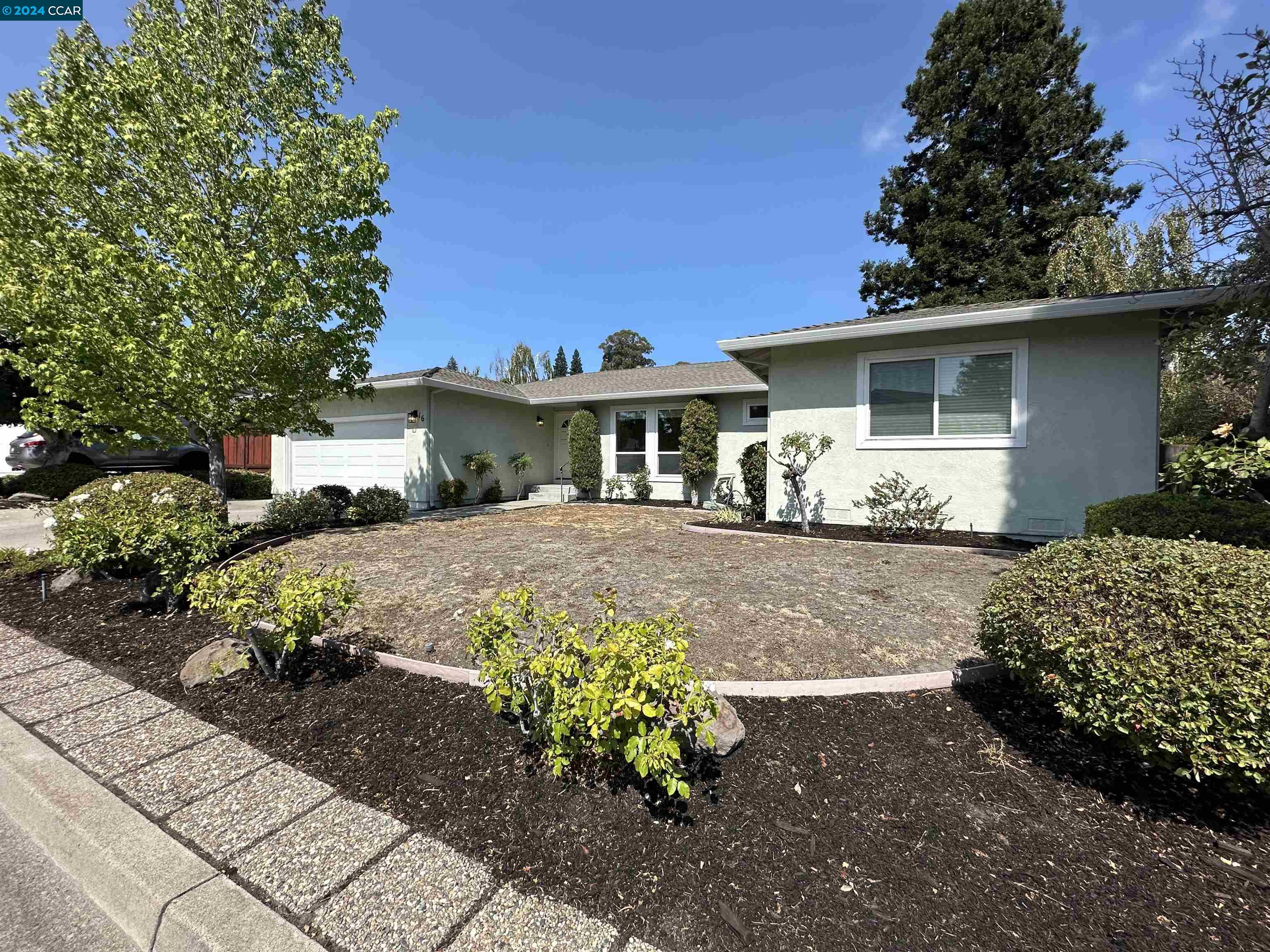 16 Swan Ct