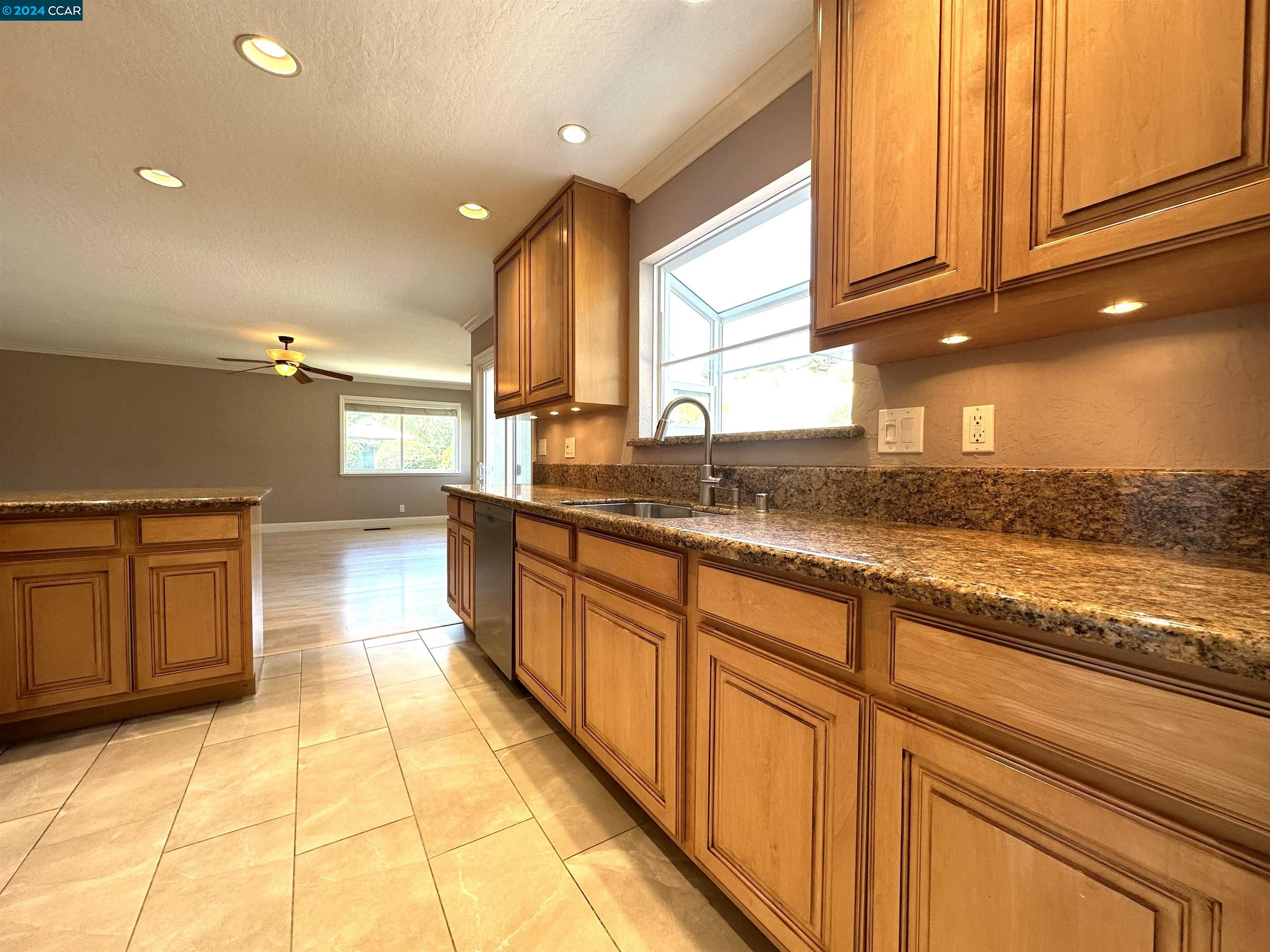16 Swan Ct