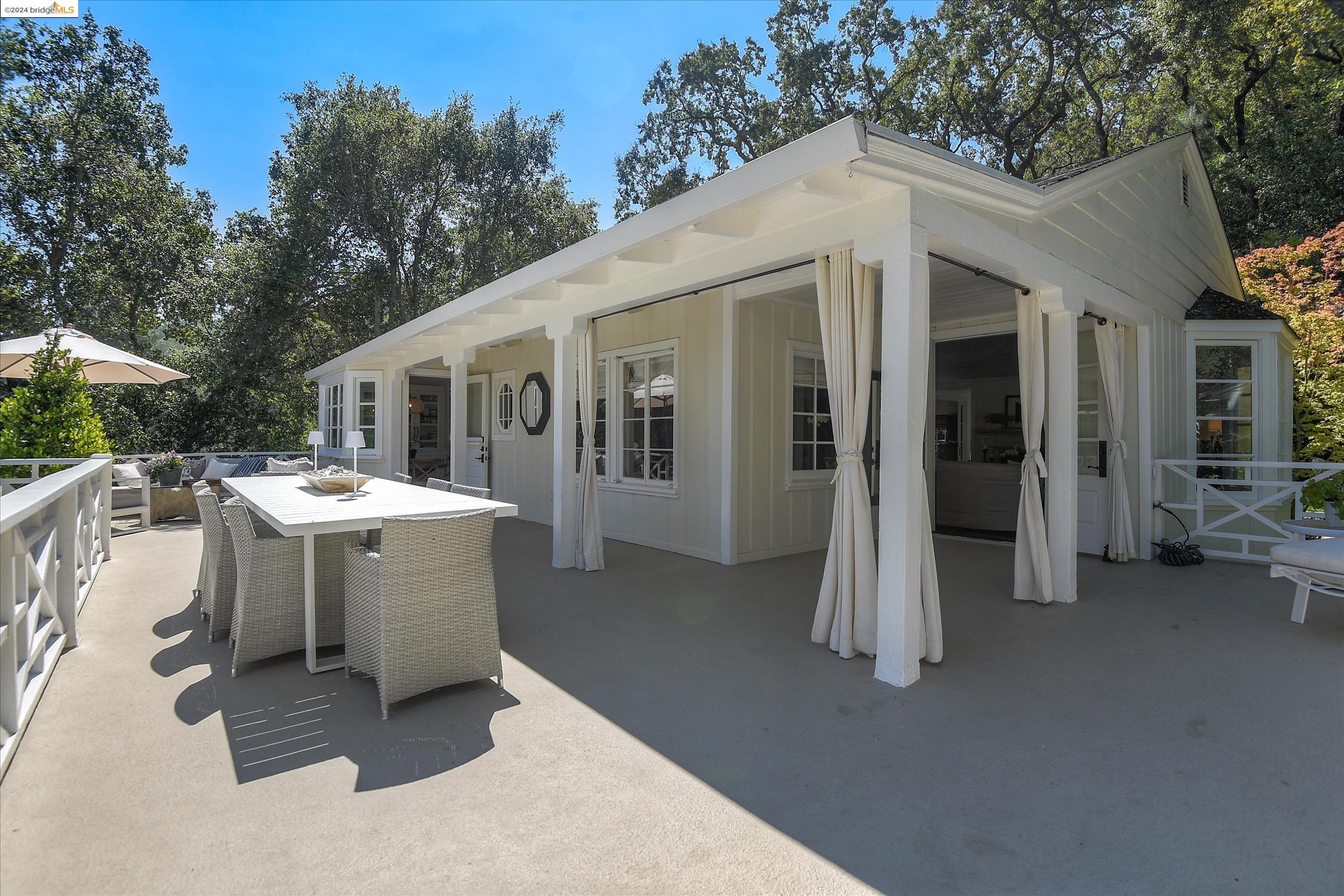 3595 Powell Dr