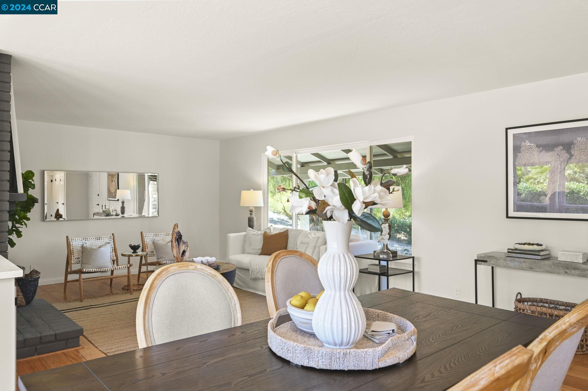 228 Nob Hill Dr
