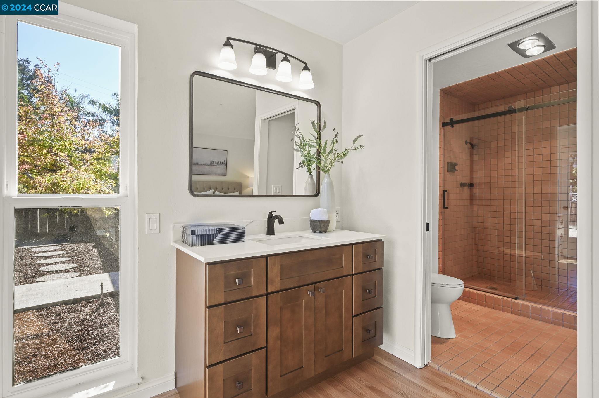 228 Nob Hill Dr