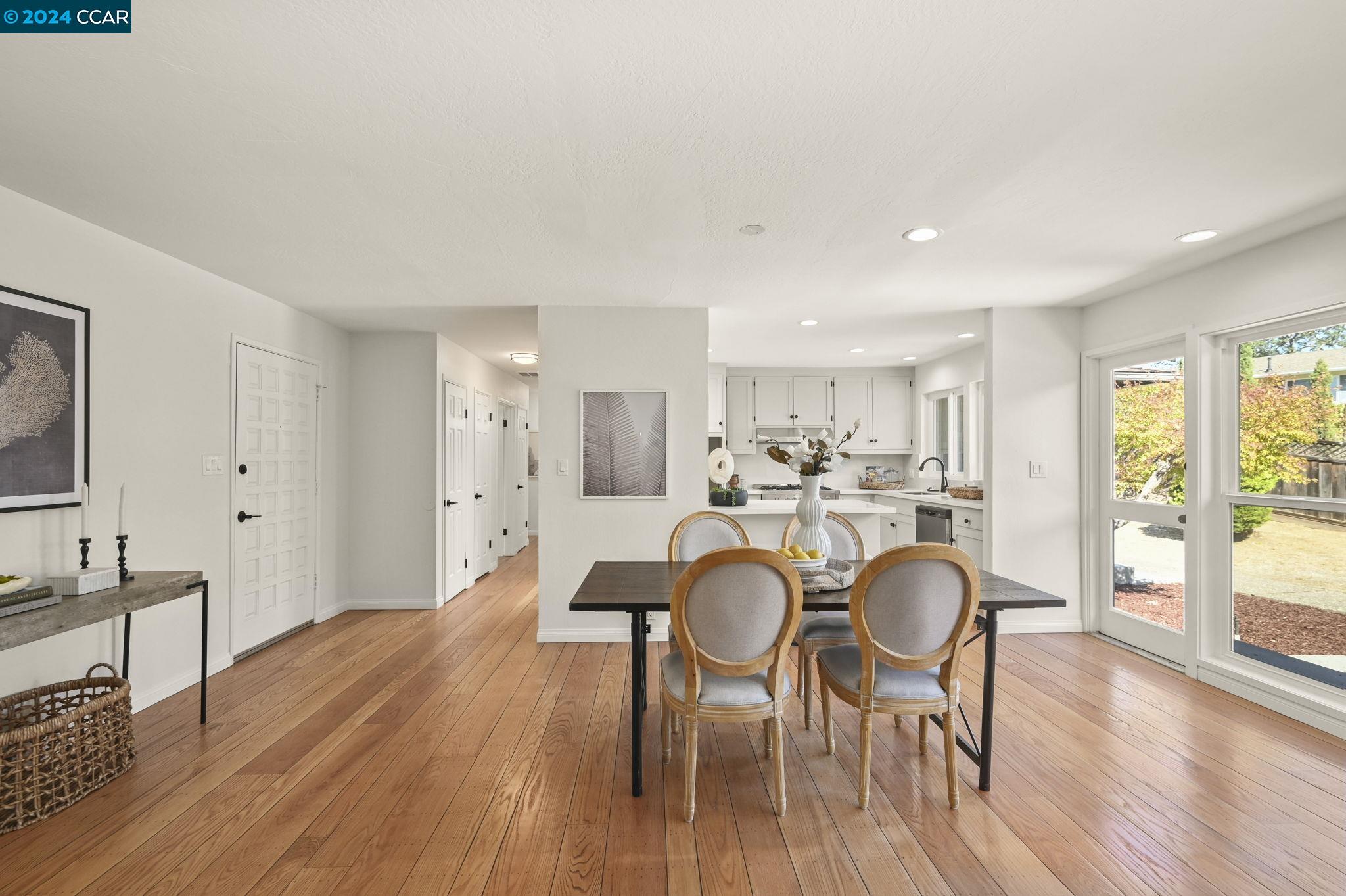 228 Nob Hill Dr