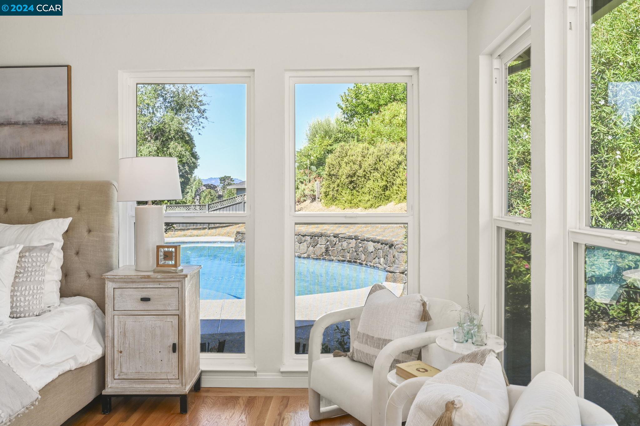 228 Nob Hill Dr