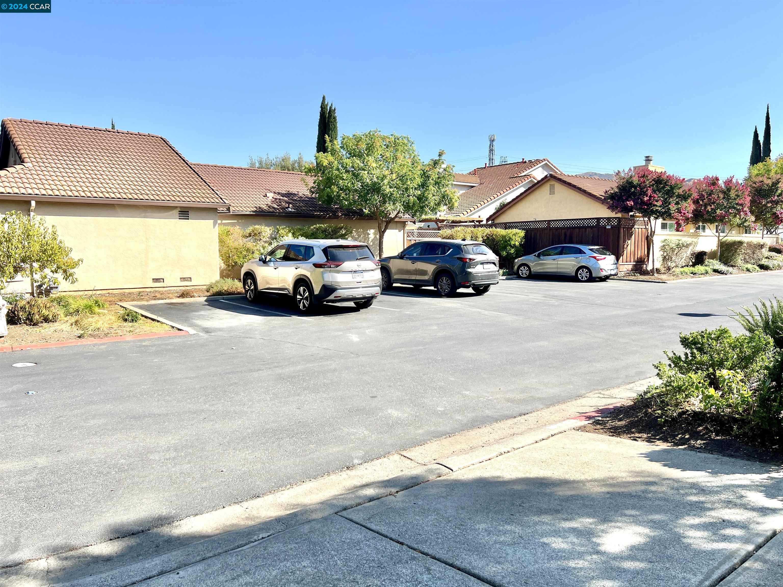 1573 Lyric Ln