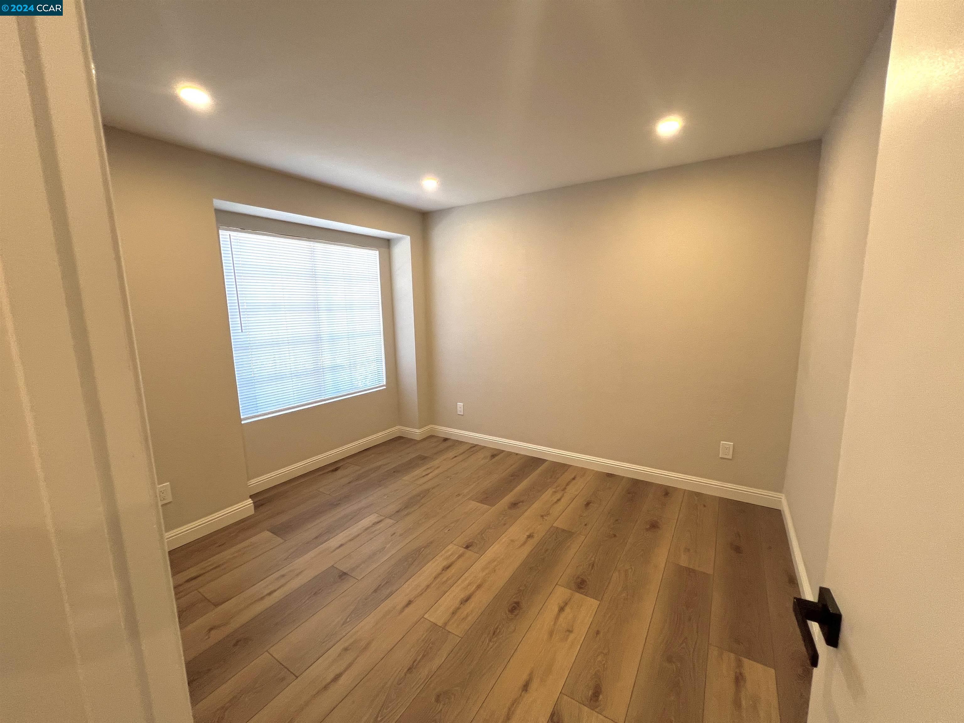 1573 Lyric Ln