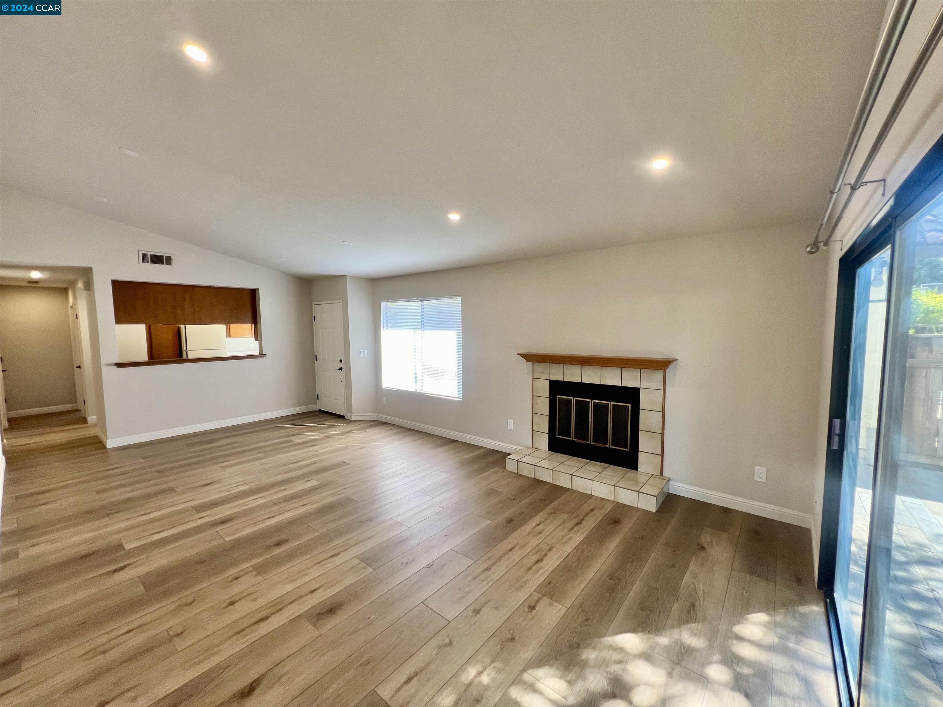 1573 Lyric Ln