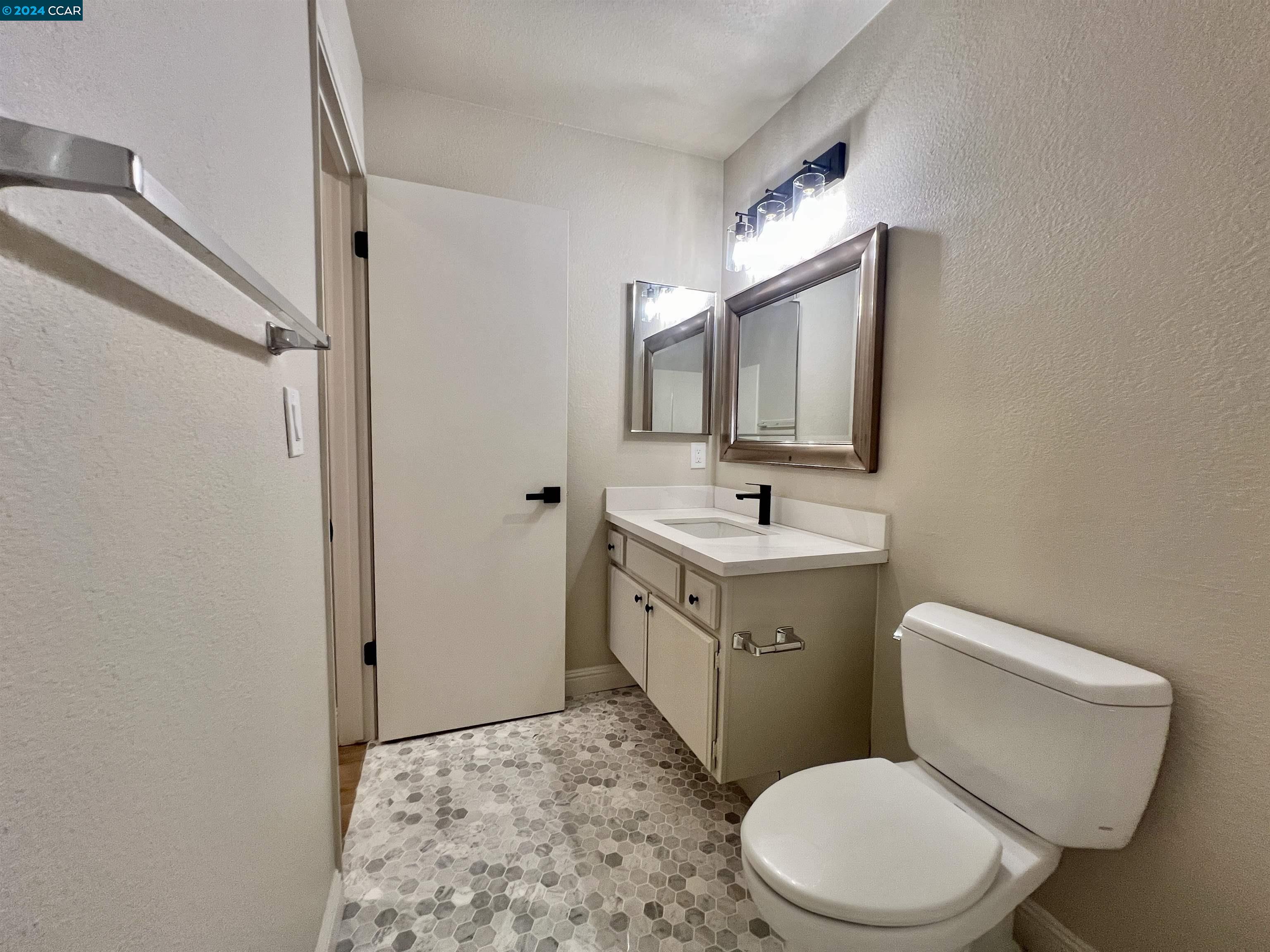 1573 Lyric Ln