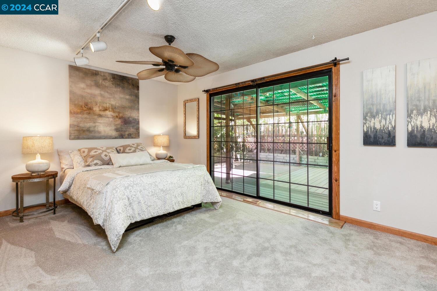 6508 Parkdale Plz