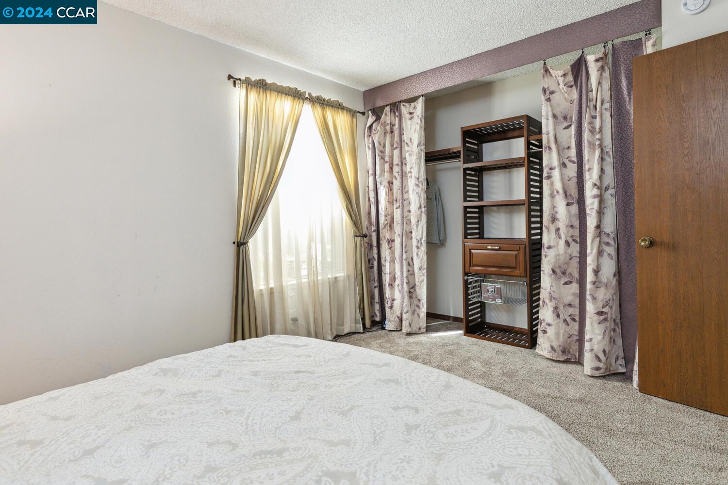 6508 Parkdale Plz