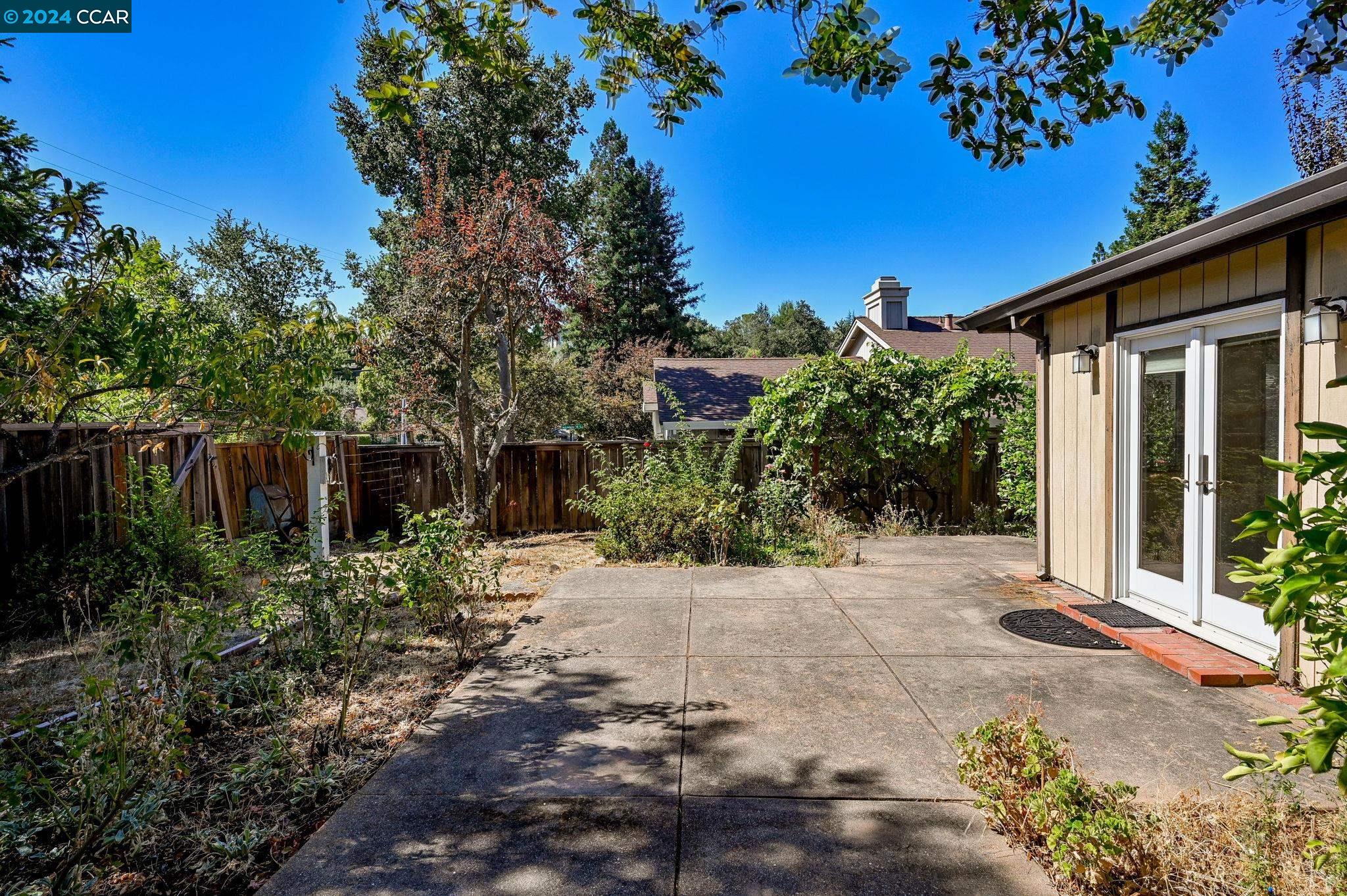 15 Sutters Mill Ct