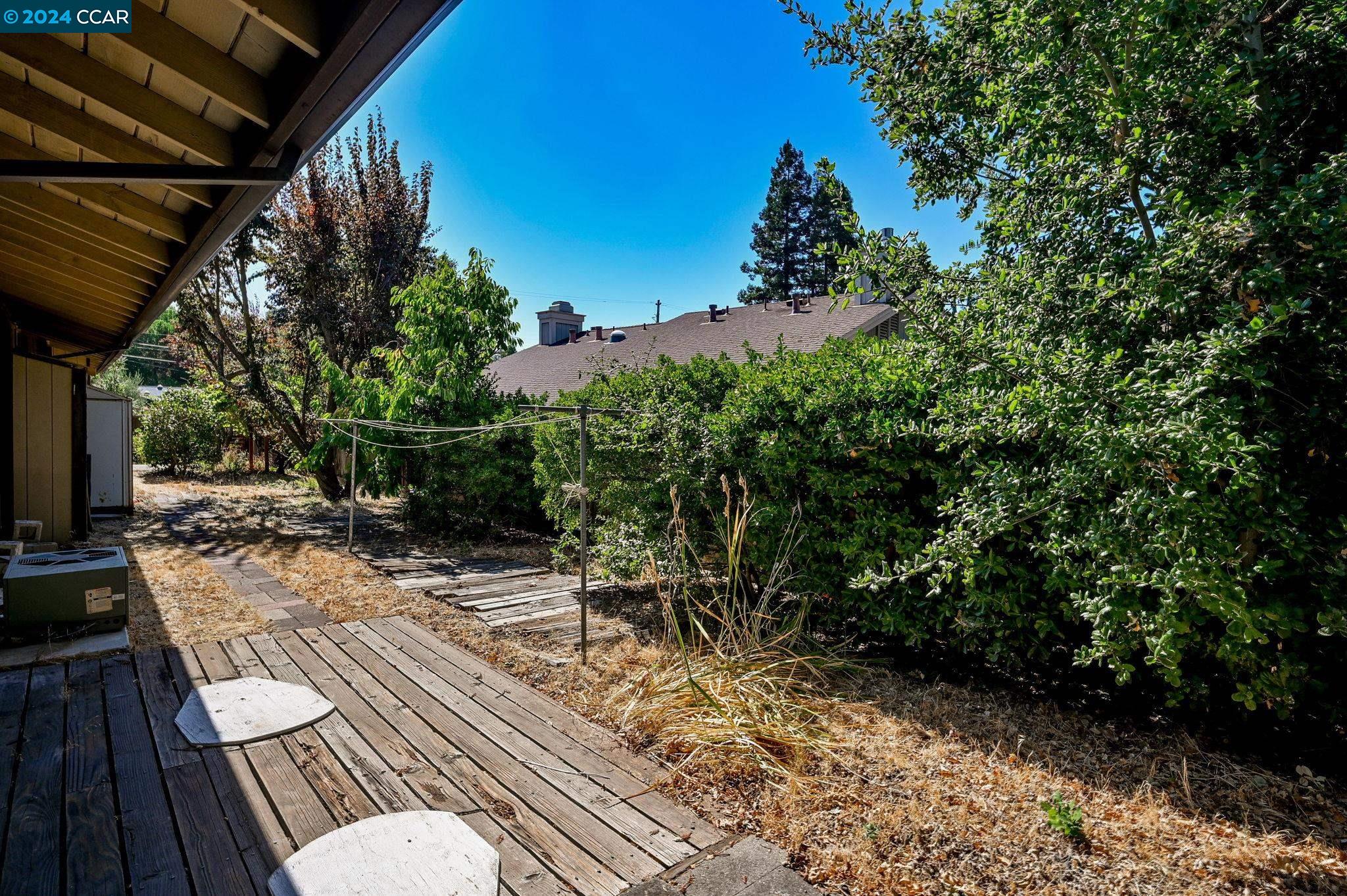 15 Sutters Mill Ct