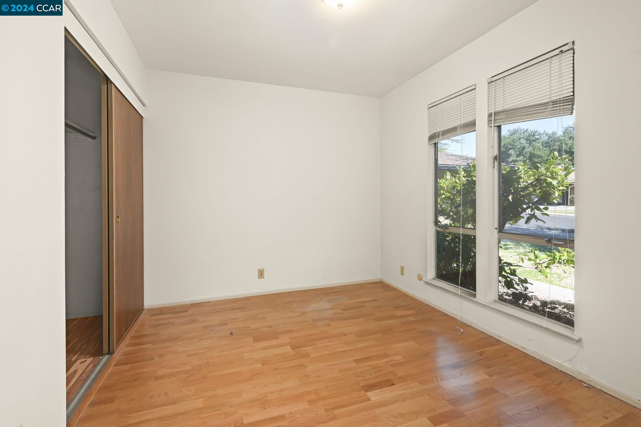 15 Sutters Mill Ct