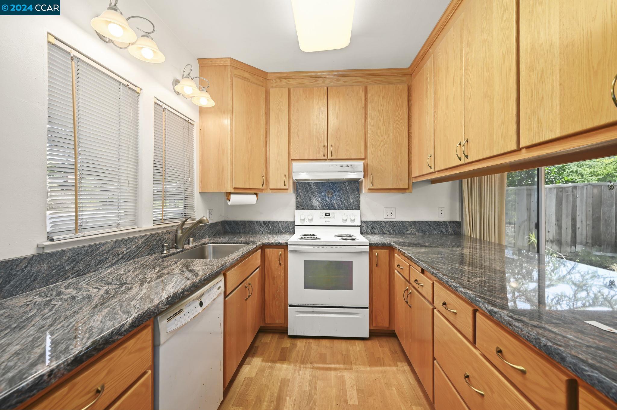 15 Sutters Mill Ct