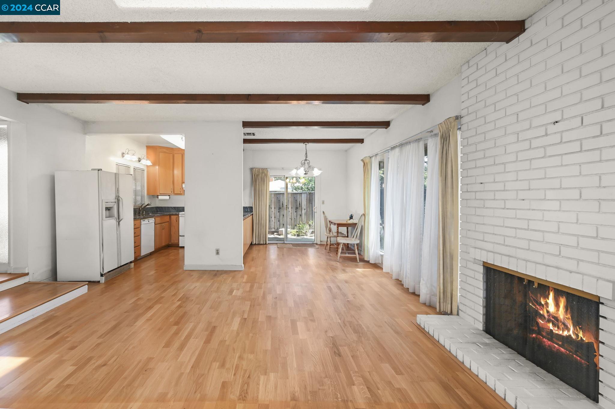 15 Sutters Mill Ct