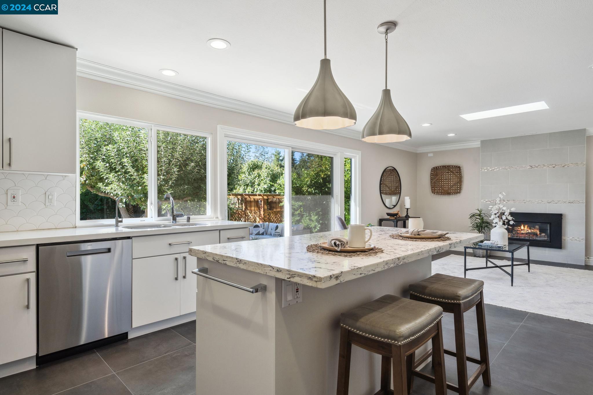 285 Firestone Dr
