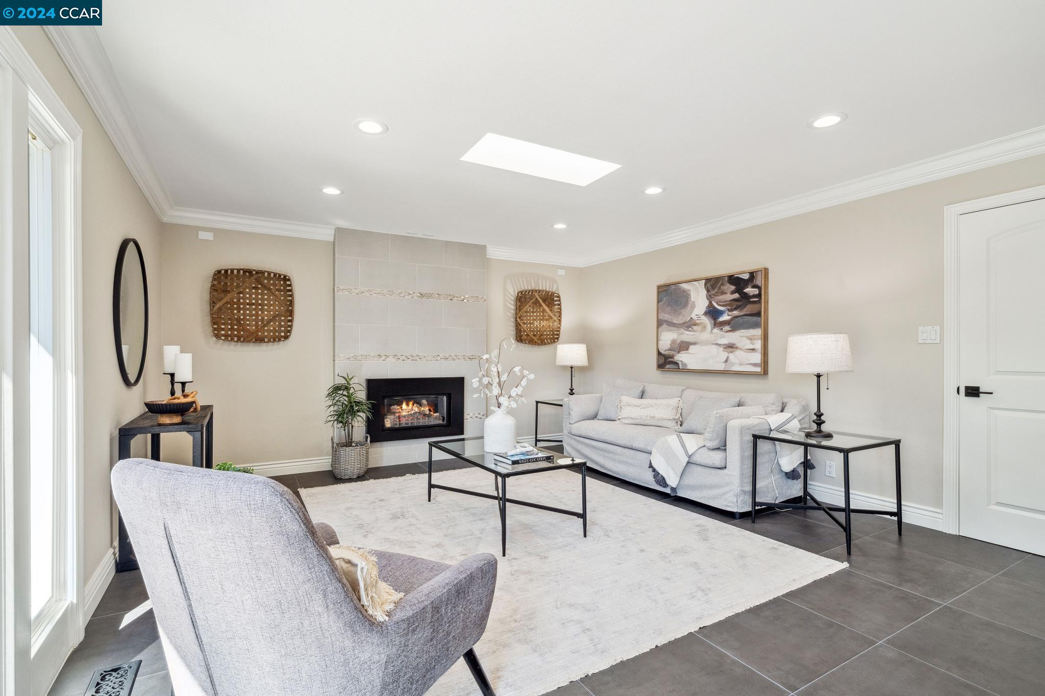 285 Firestone Dr