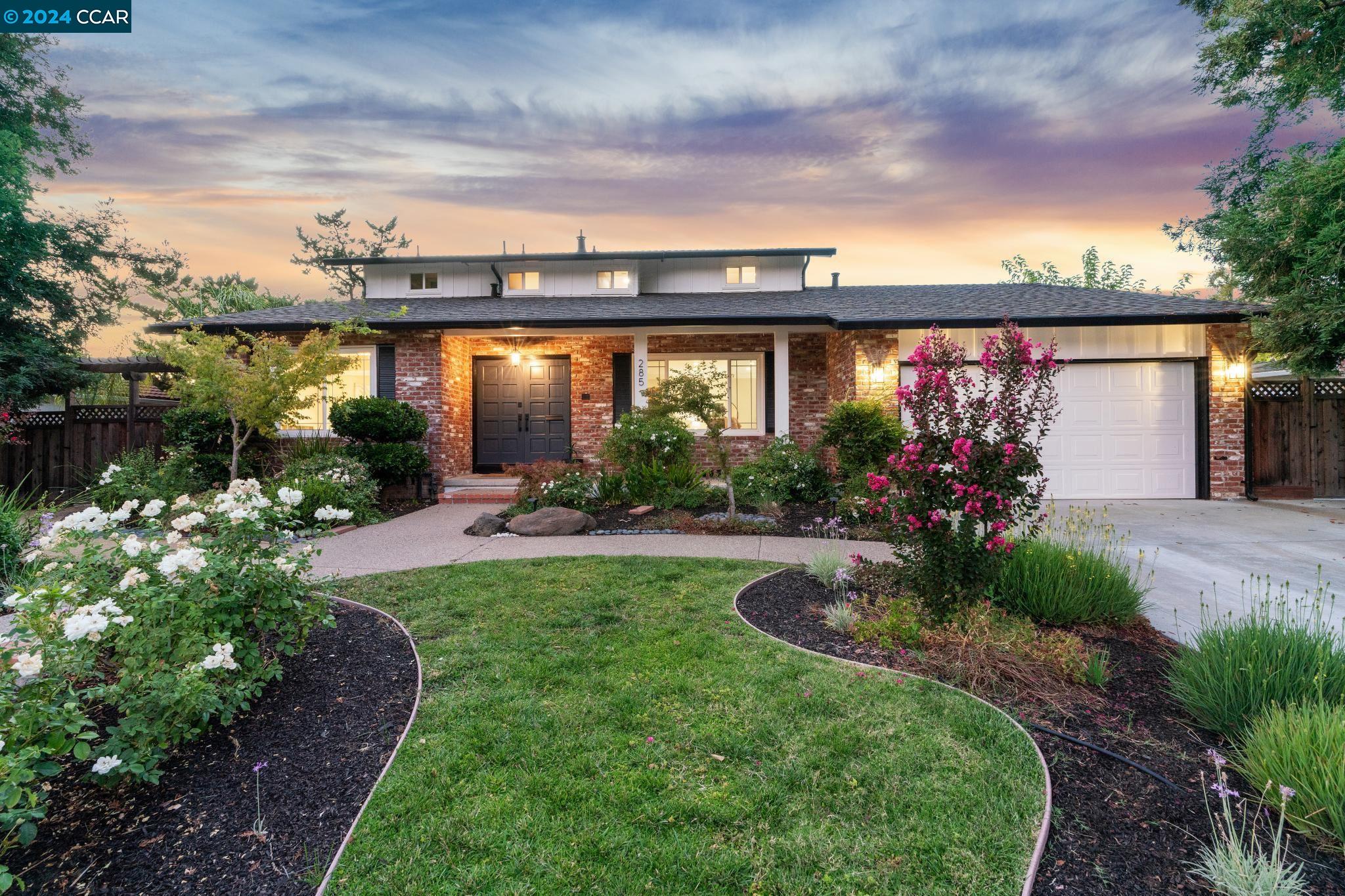 285 Firestone Dr