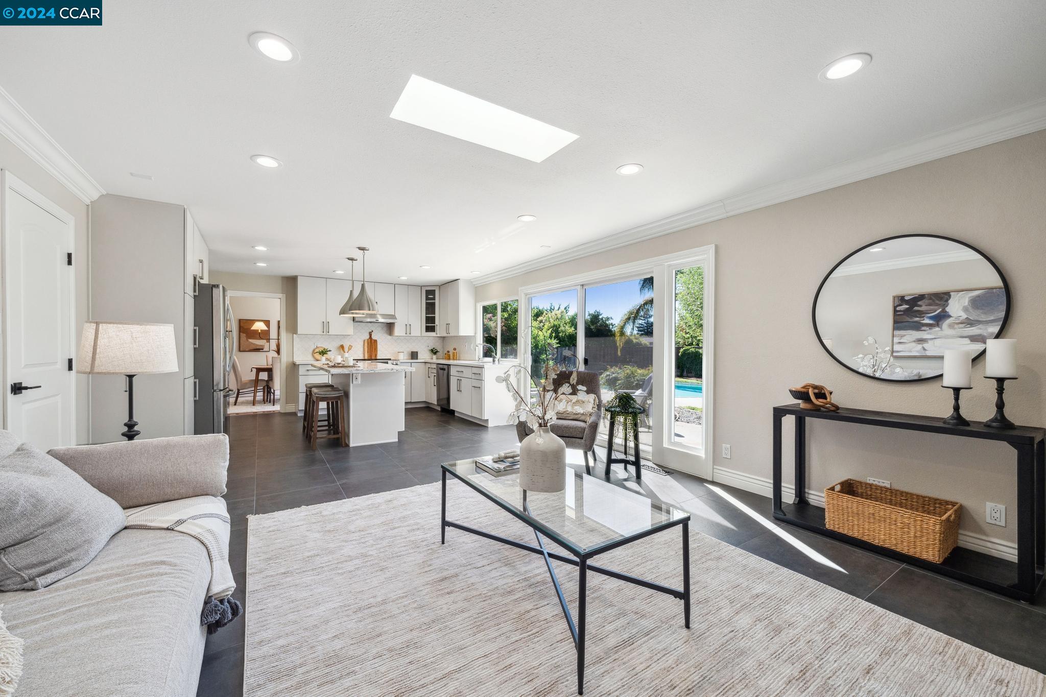 285 Firestone Dr