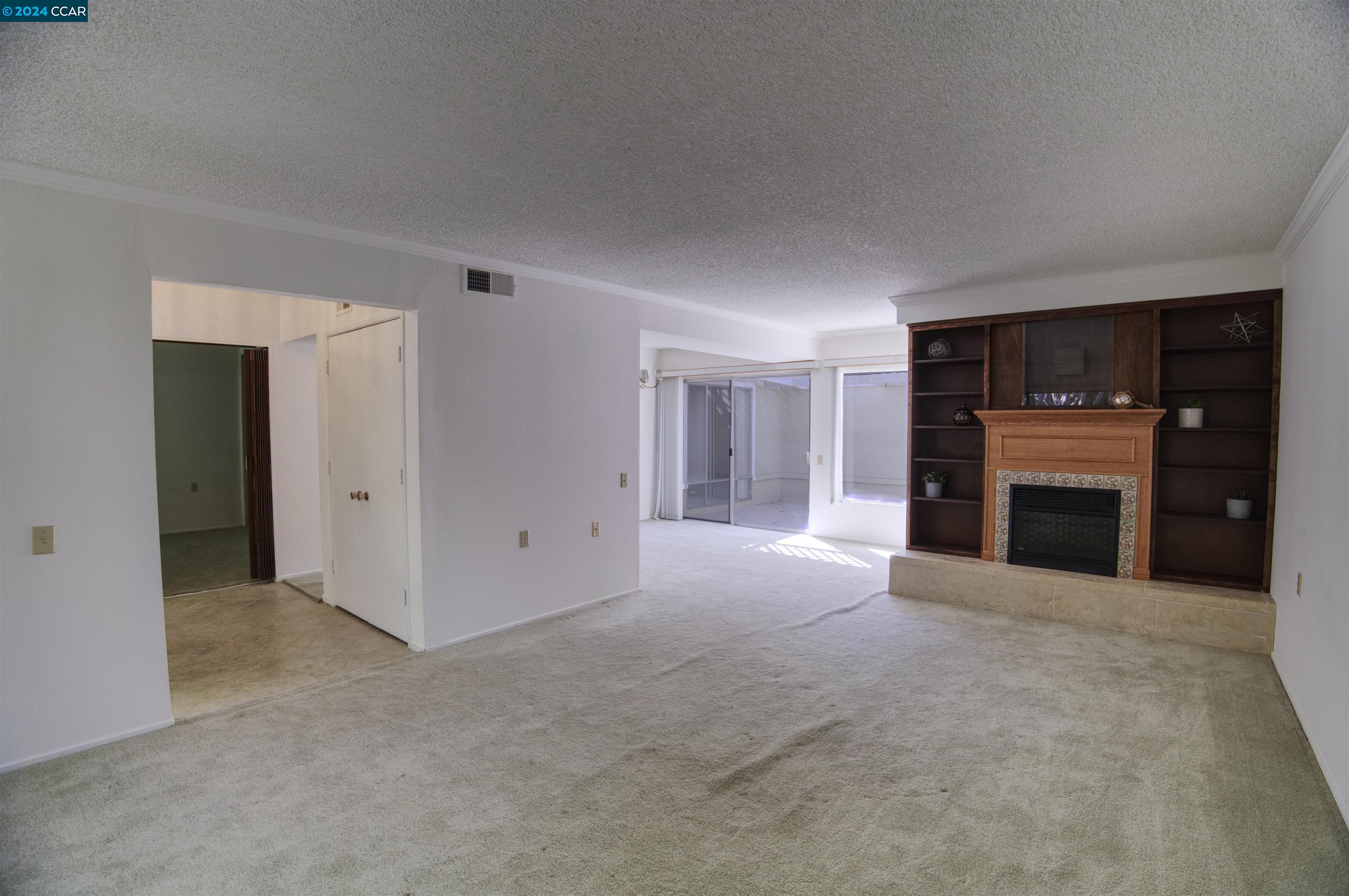 1209 Oakmont Dr # 1