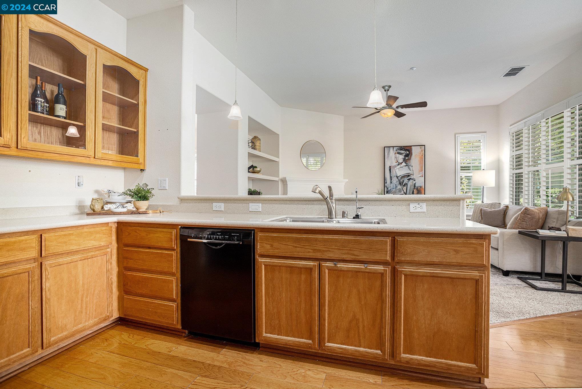 513 Encore Way
