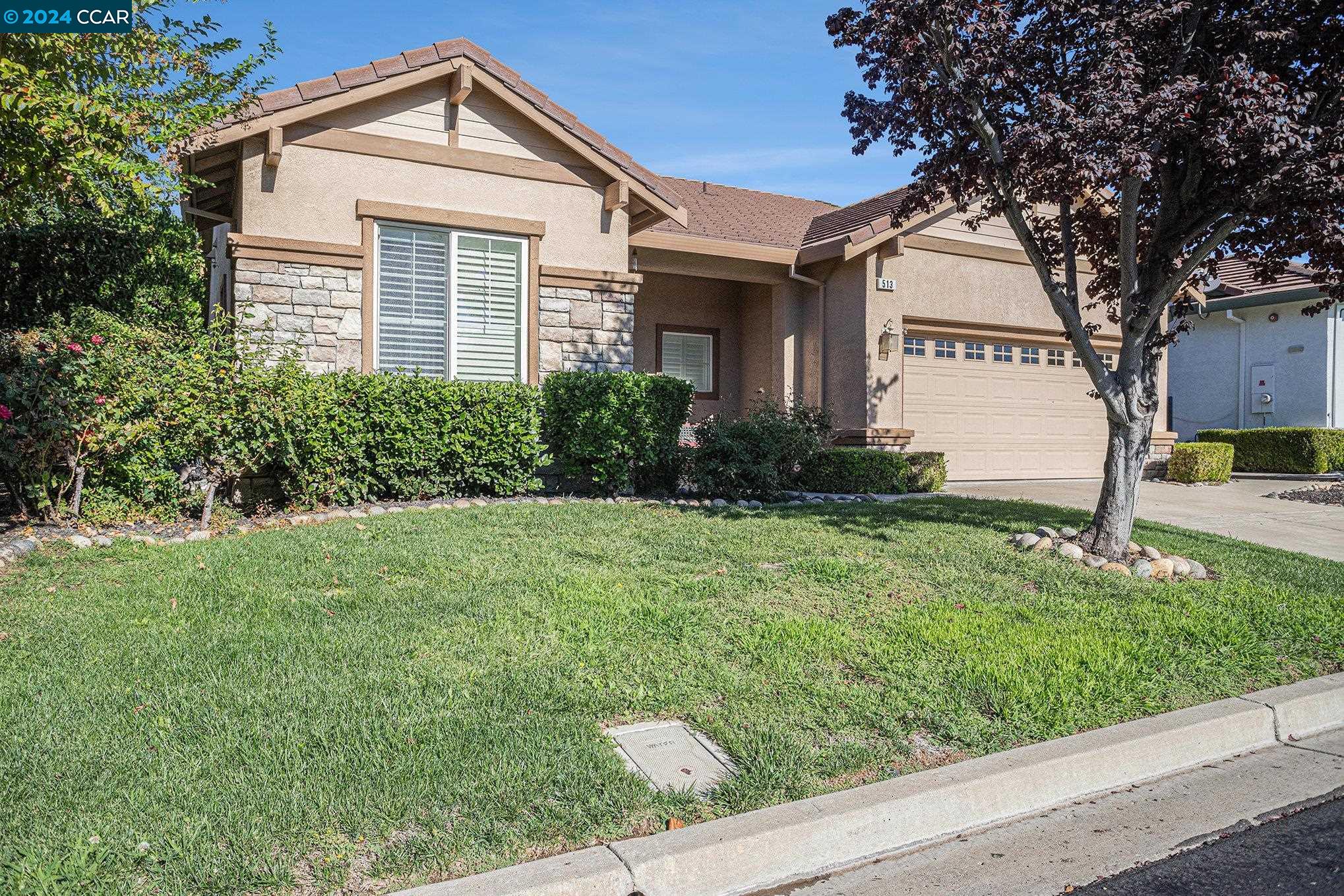 513 Encore Way