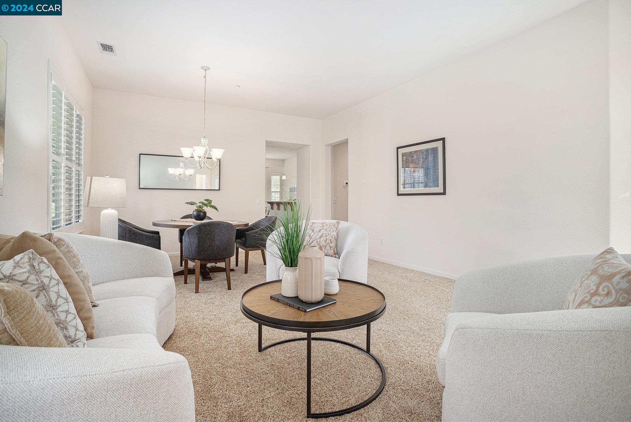 513 Encore Way