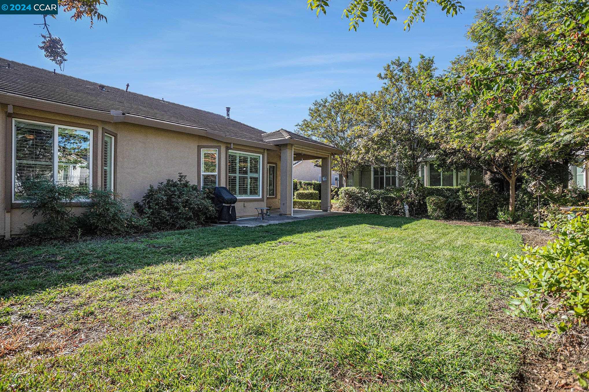 513 Encore Way