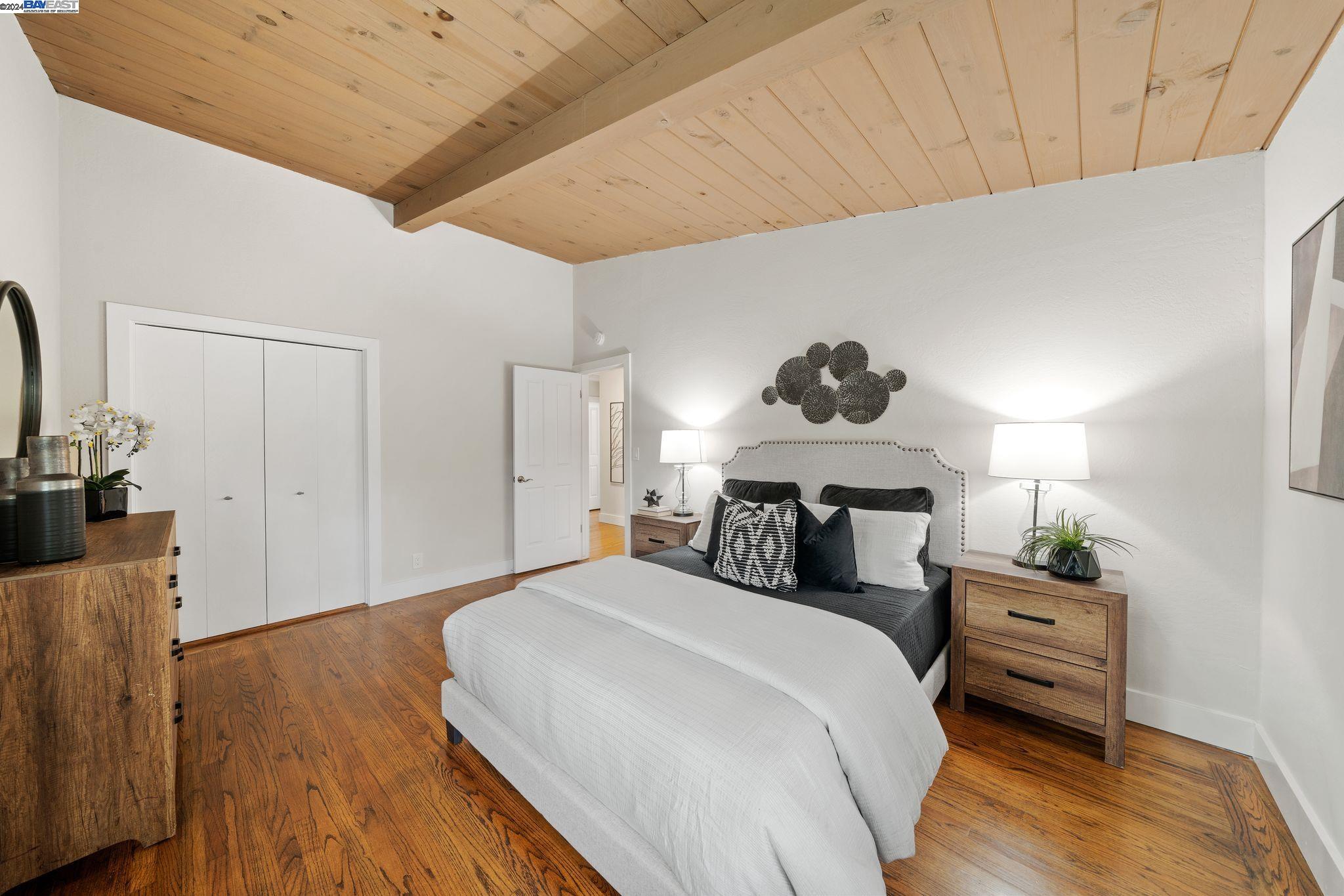 50 Sandra Ct