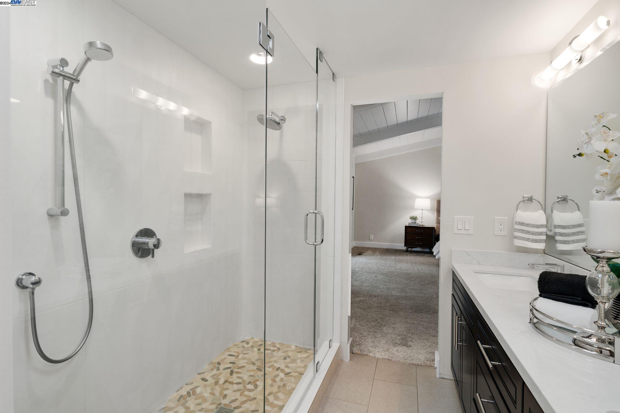50 Sandra Ct