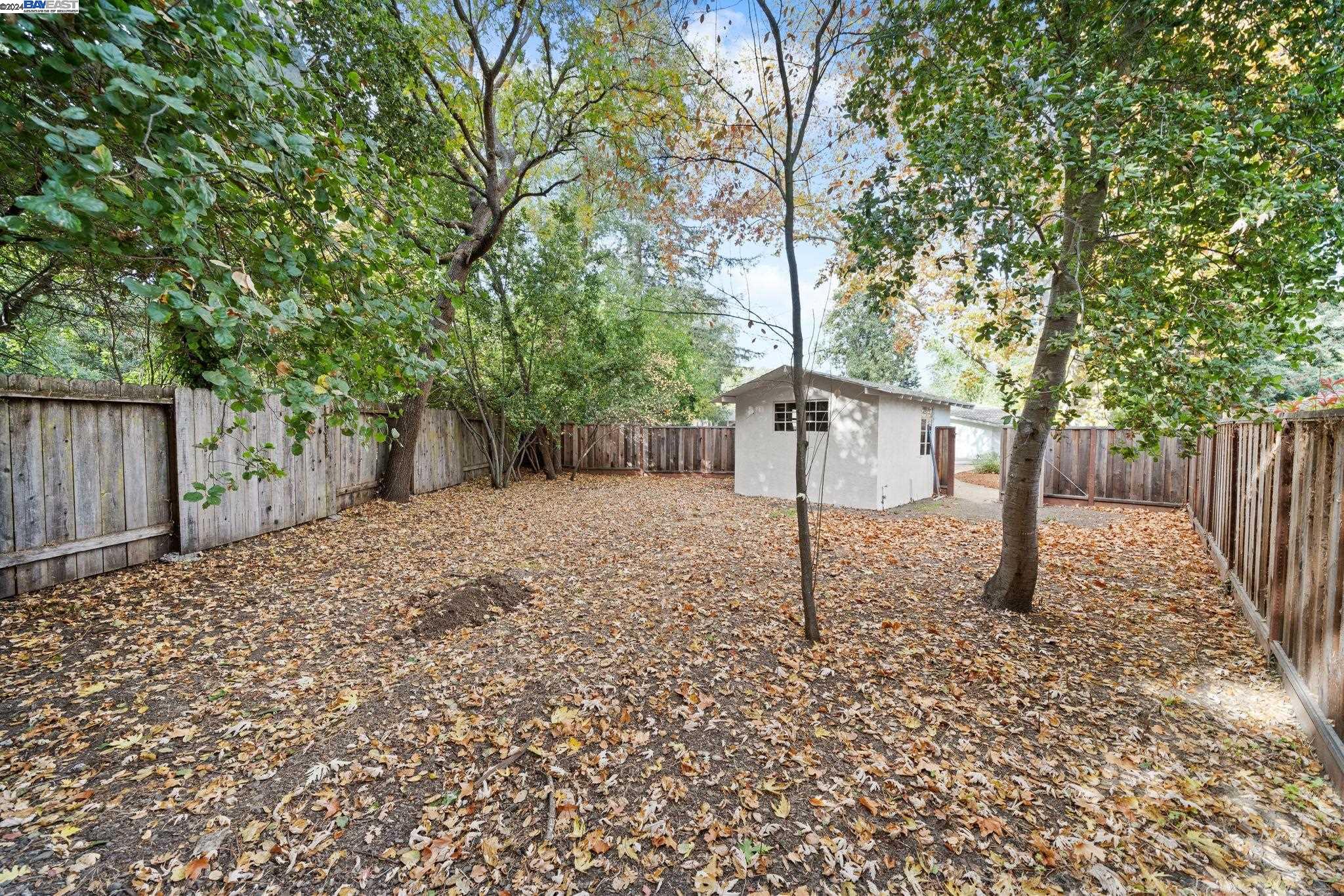 50 Sandra Ct