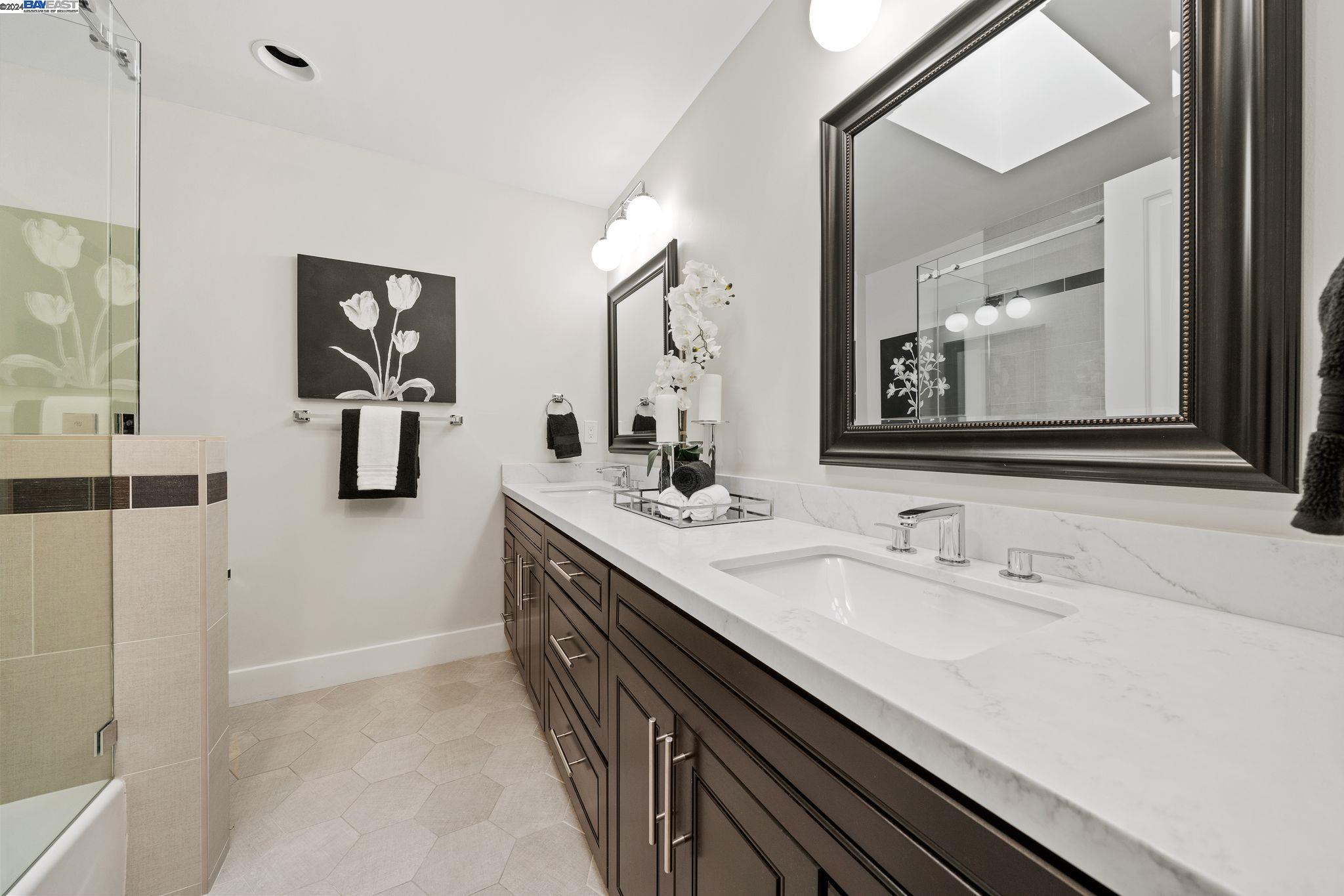 50 Sandra Ct