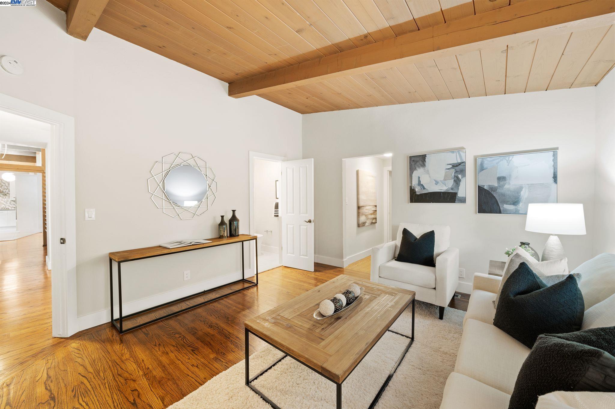 50 Sandra Ct