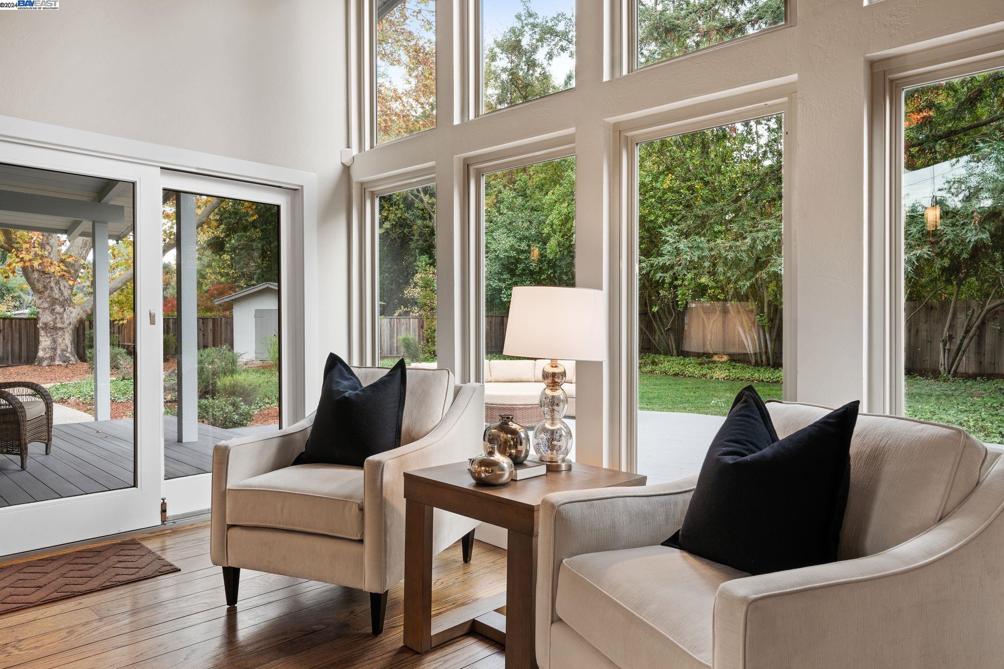 50 Sandra Ct
