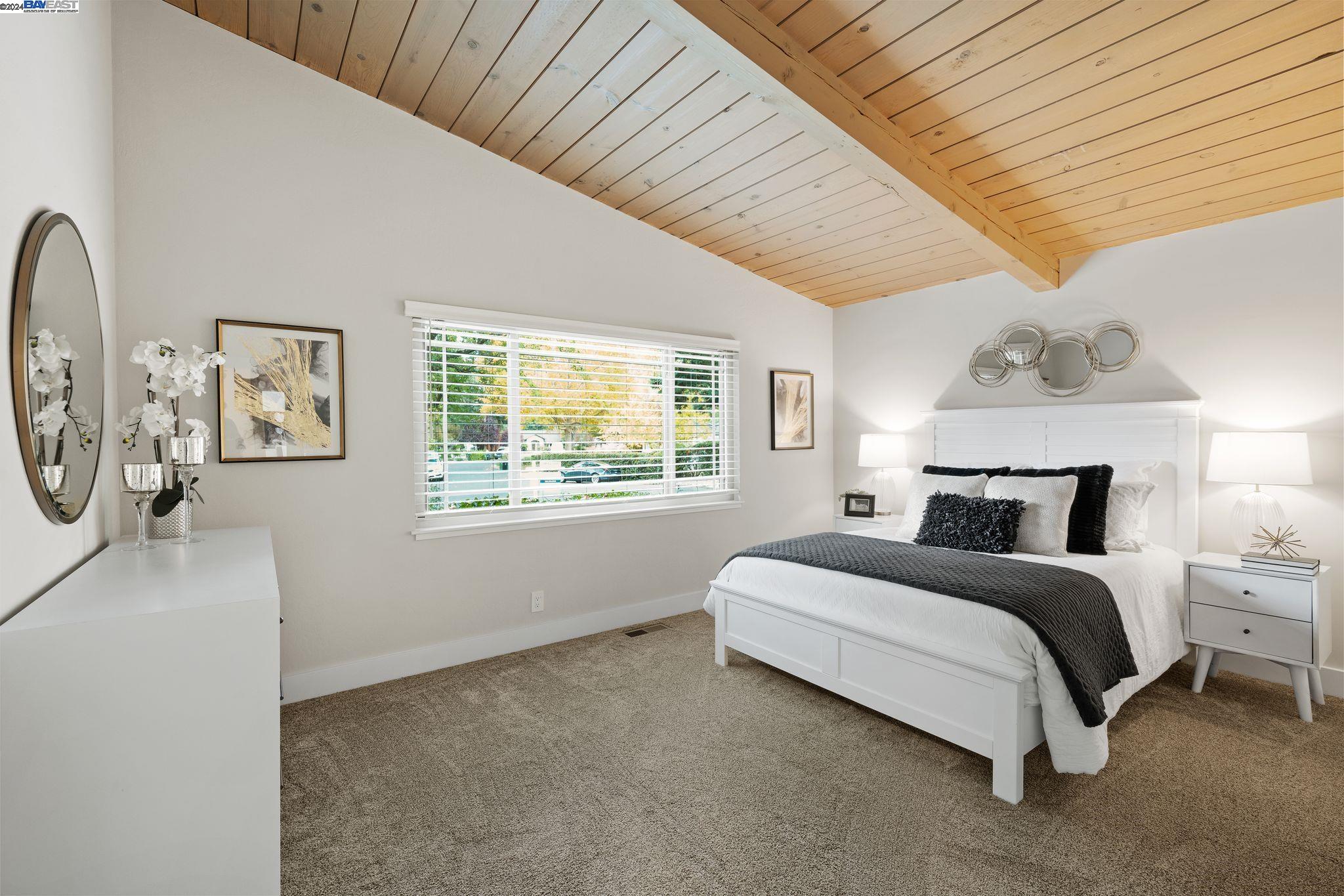 50 Sandra Ct