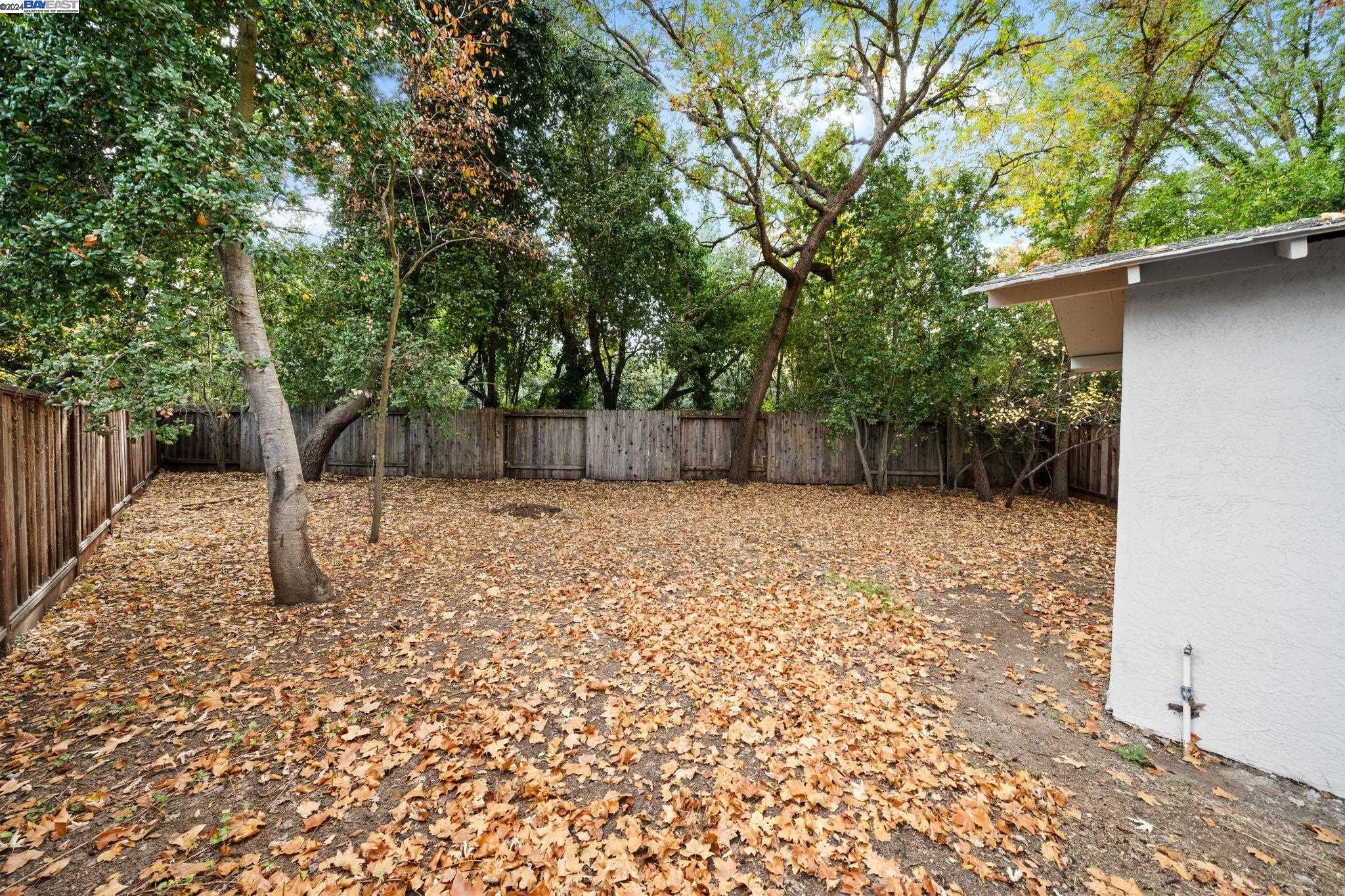 50 Sandra Ct