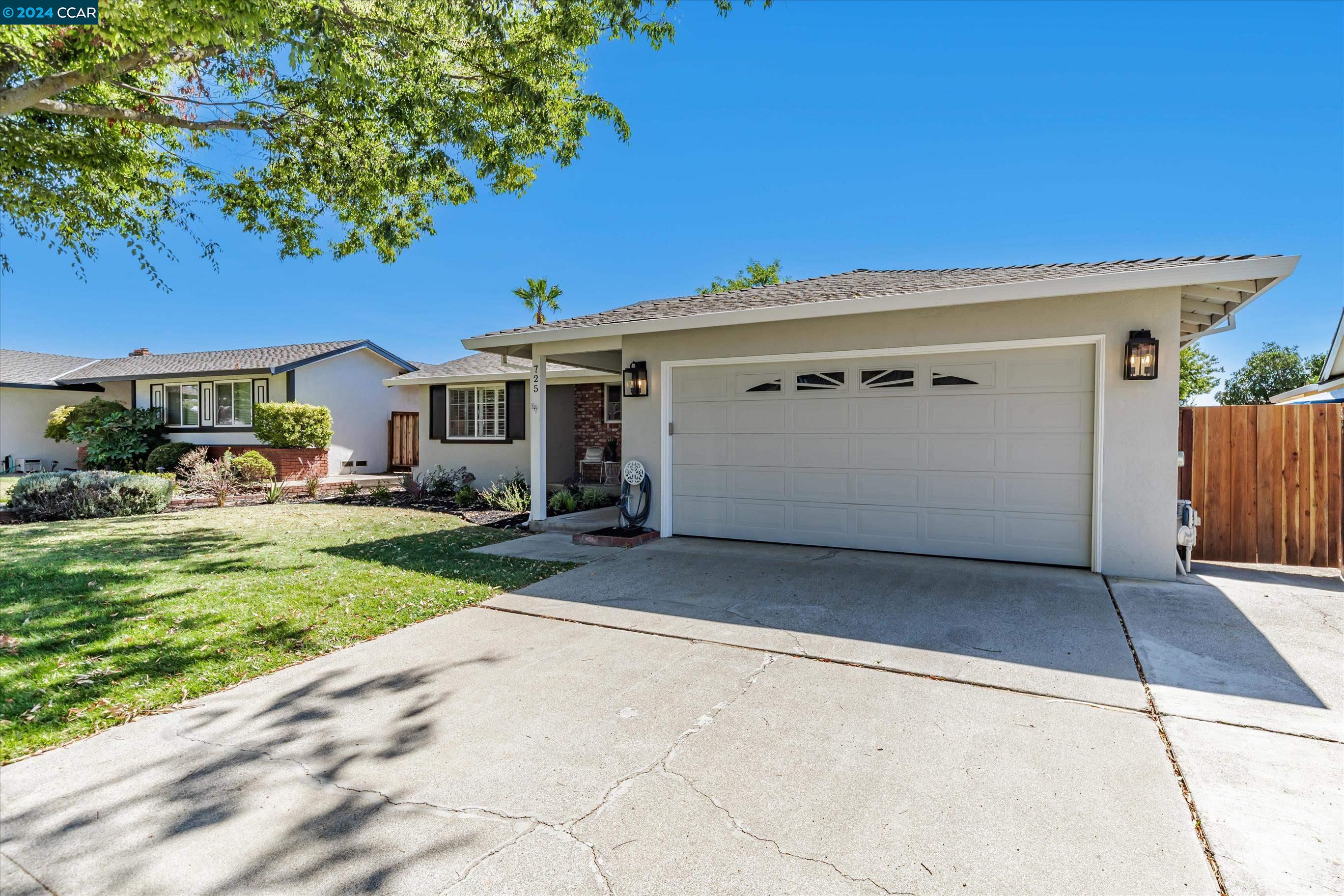 725 Avalon Way