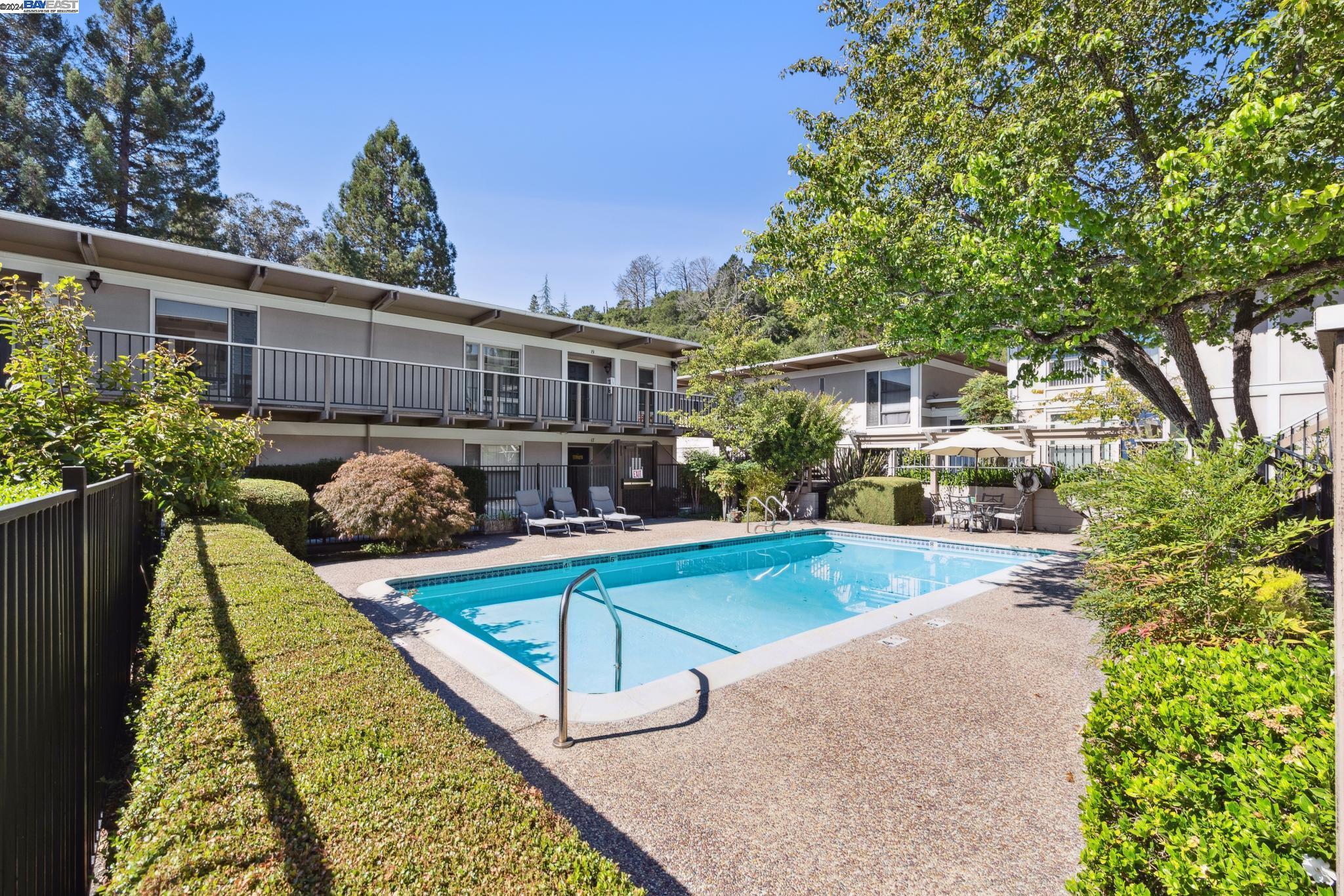 2121 DONALD DRIVE # 18