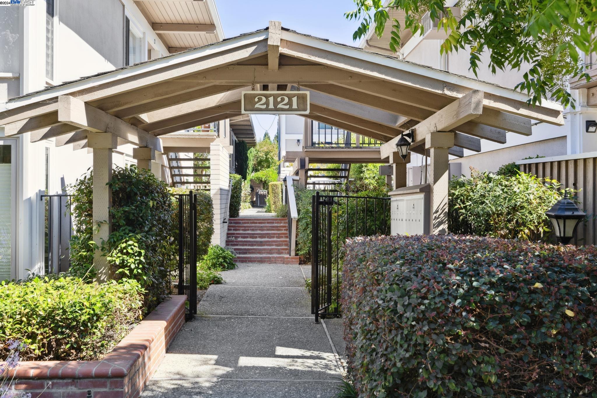 2121 DONALD DRIVE # 18