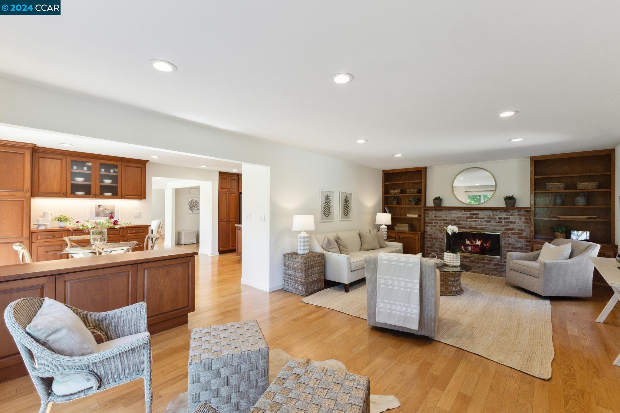 201 Tiburon Court