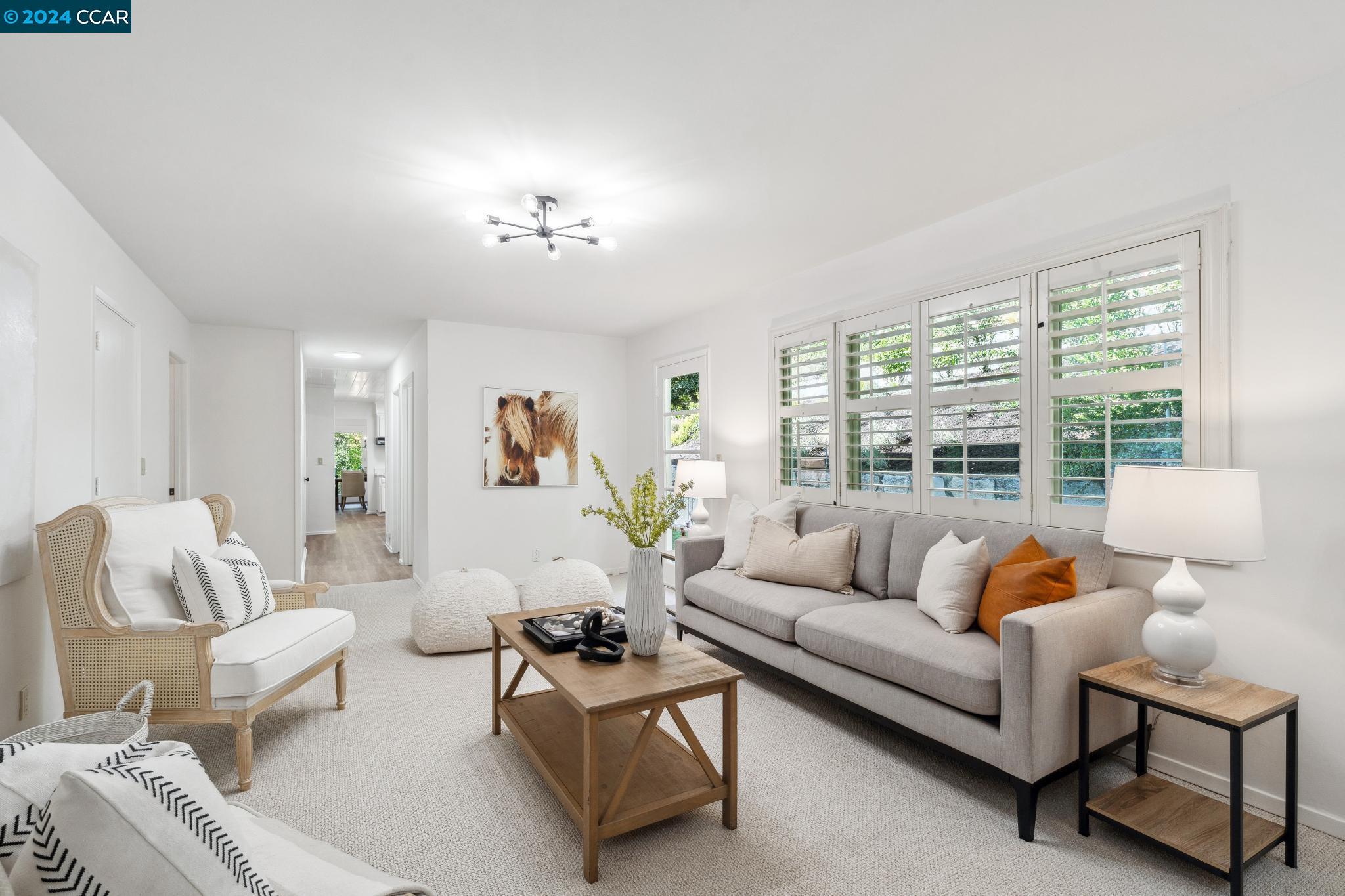 4018 Woodside Ct