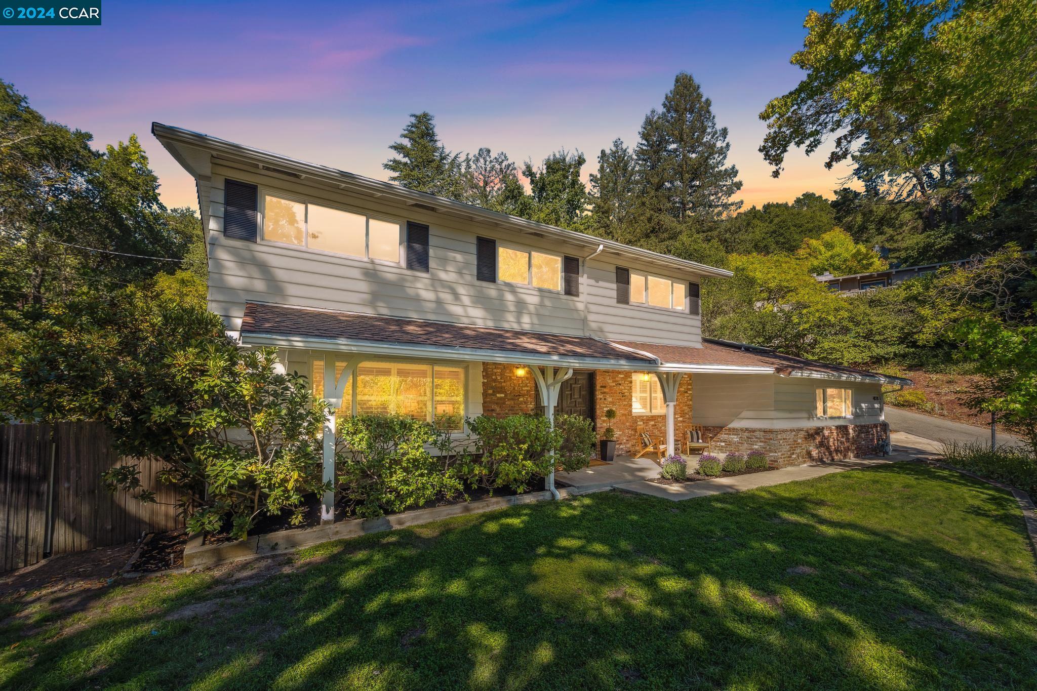 4018 Woodside Ct