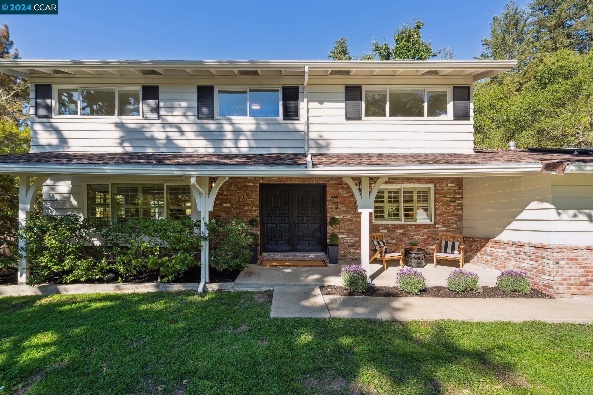 4018 Woodside Ct
